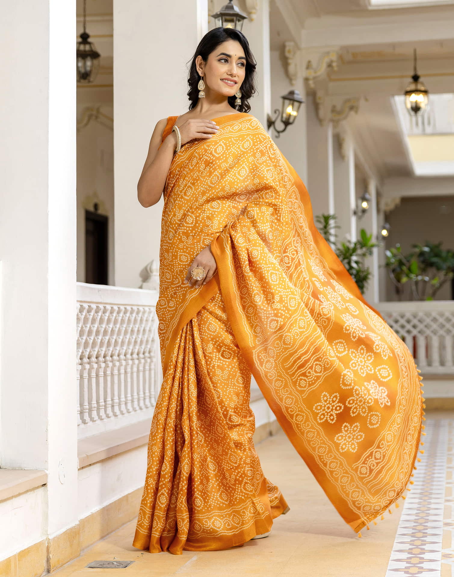 Turmeric Yellow Cotton Blend Bandhani Printed Saree - Image 4