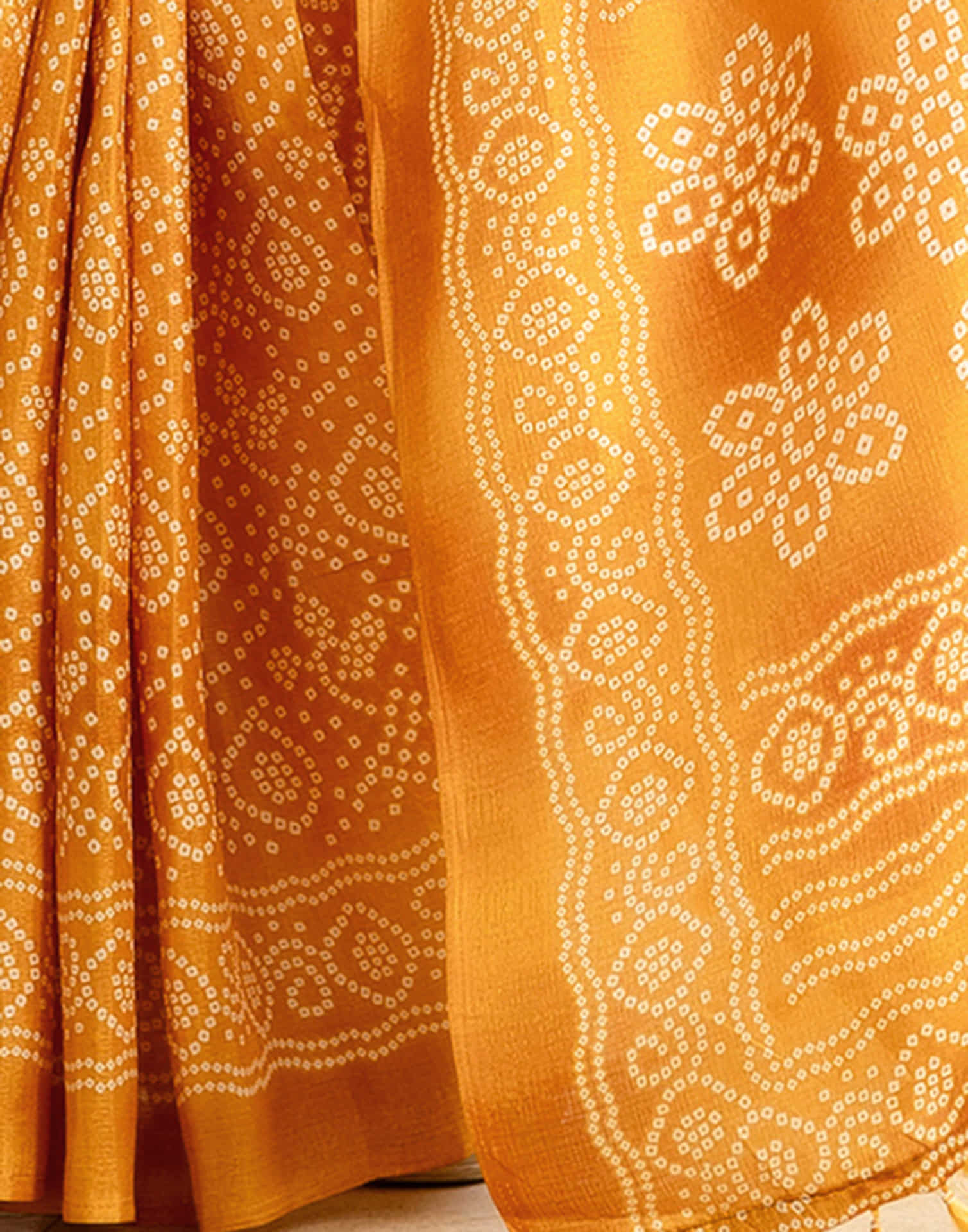 Turmeric Yellow Cotton Blend Bandhani Printed Saree - Image 8