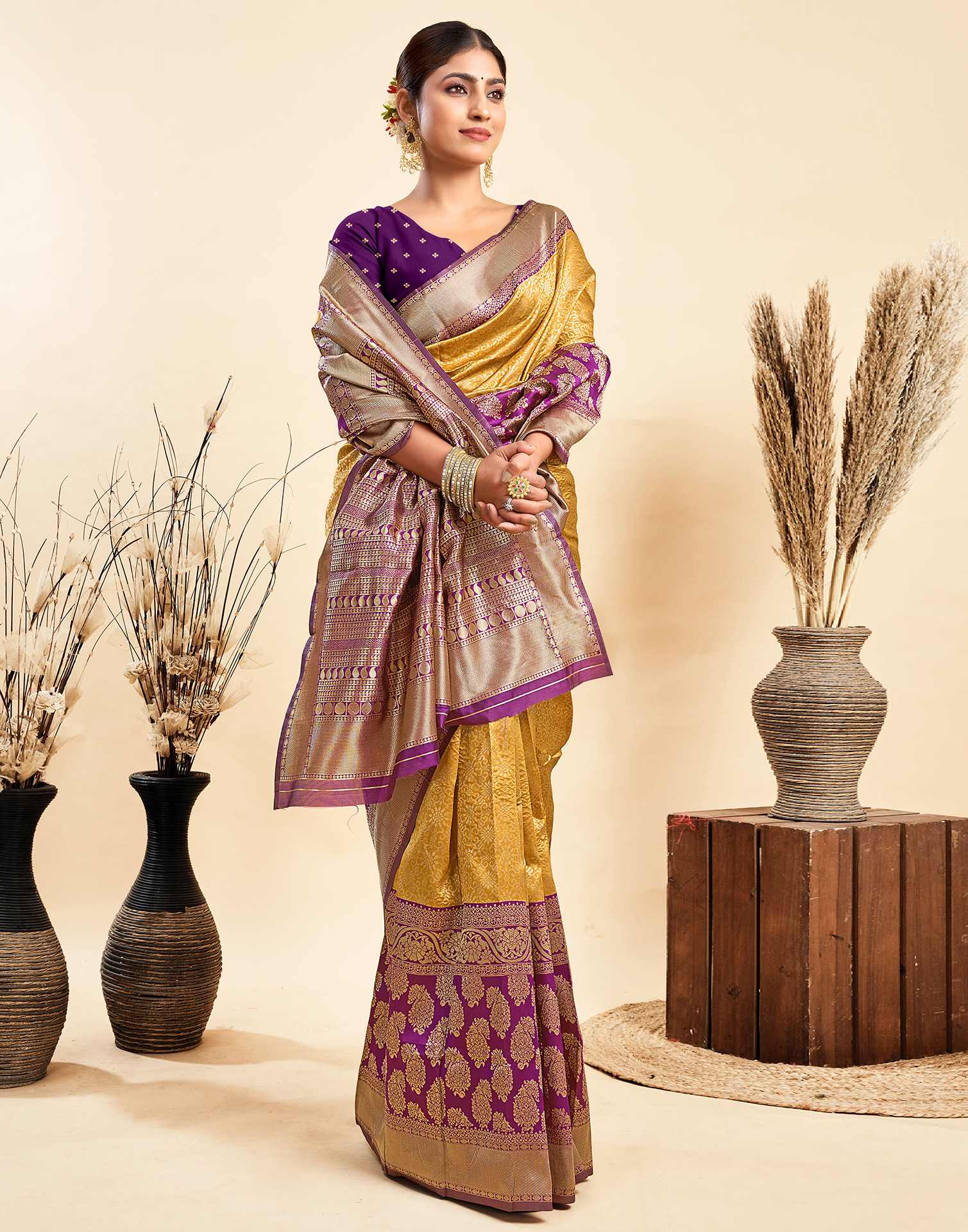 Turmeric Yellow Silk Woven Banarasi Saree - Image 5