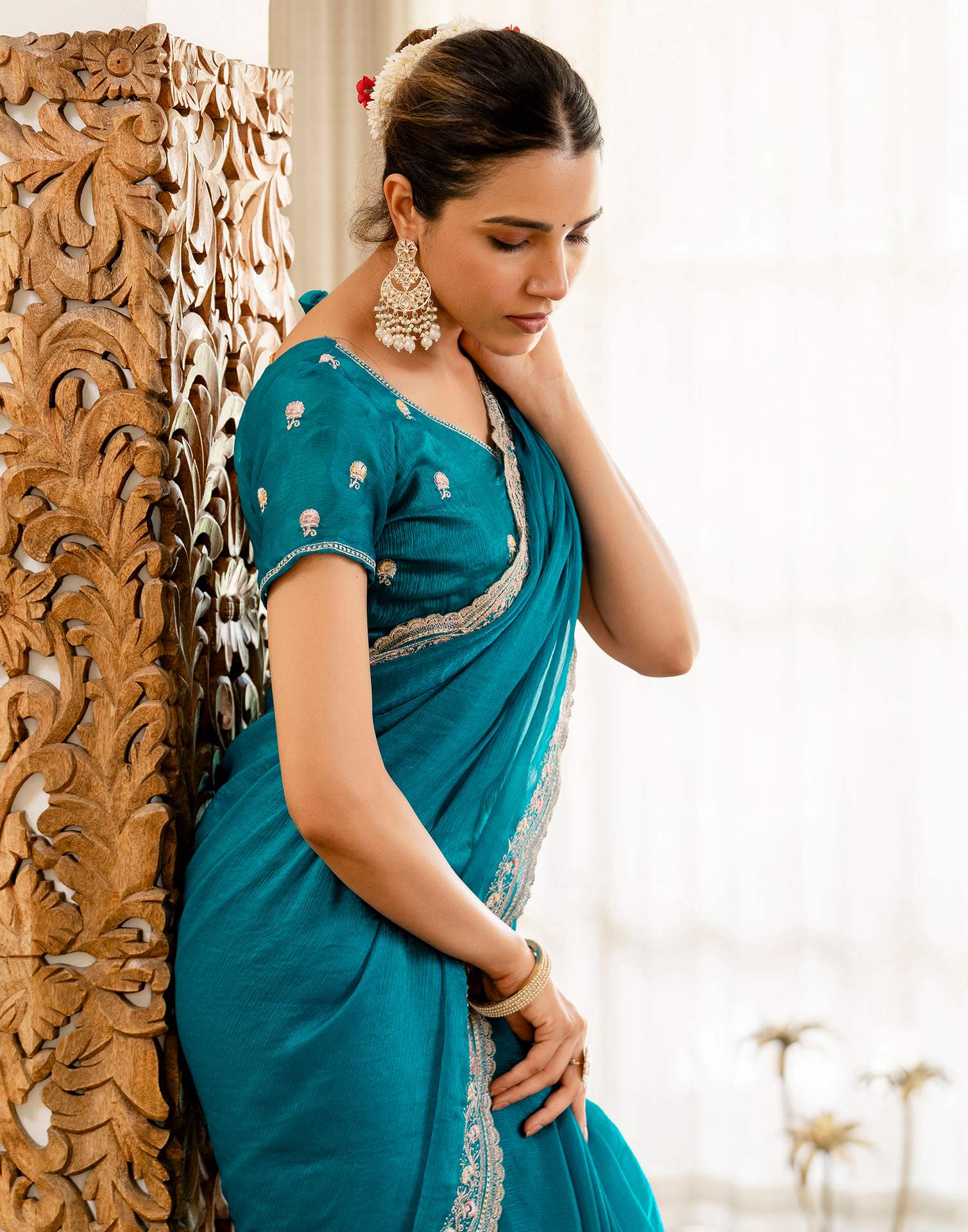 Turquoise Blue Shimmer Embroidery Saree - Image 4
