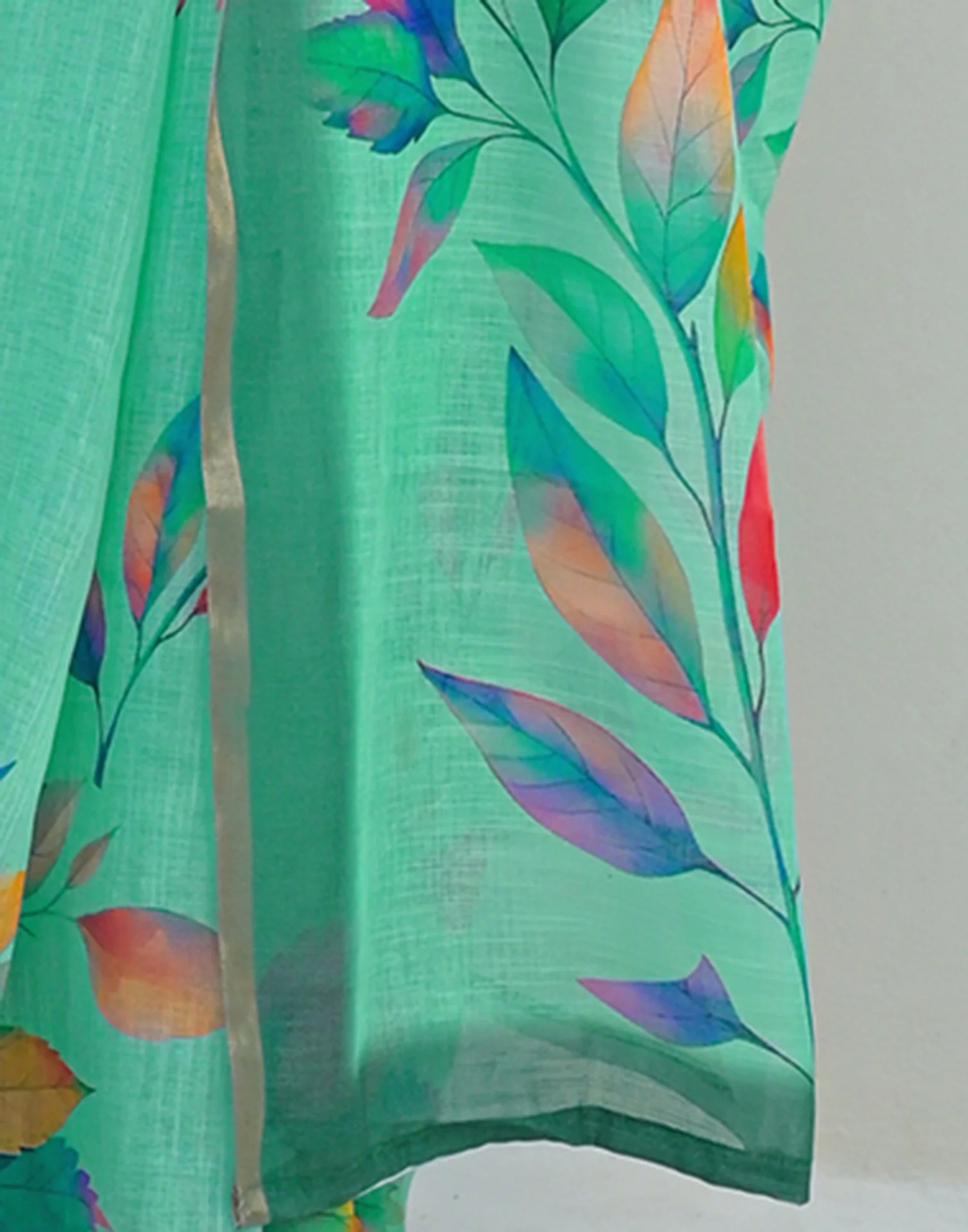 Turquoise Linen Printed Saree - Image 9