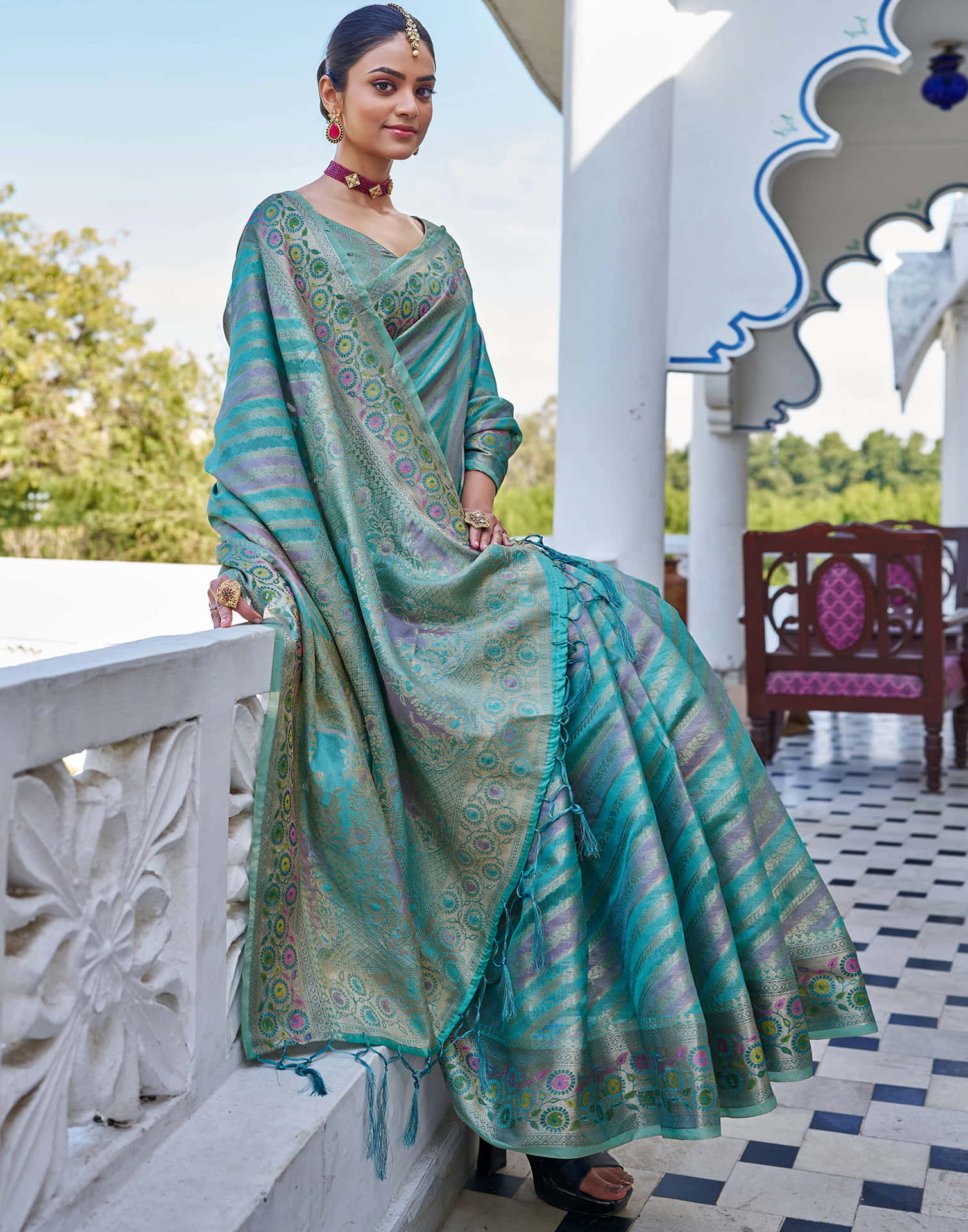 Turquoise Silk Woven Banarasi Saree - Image 4