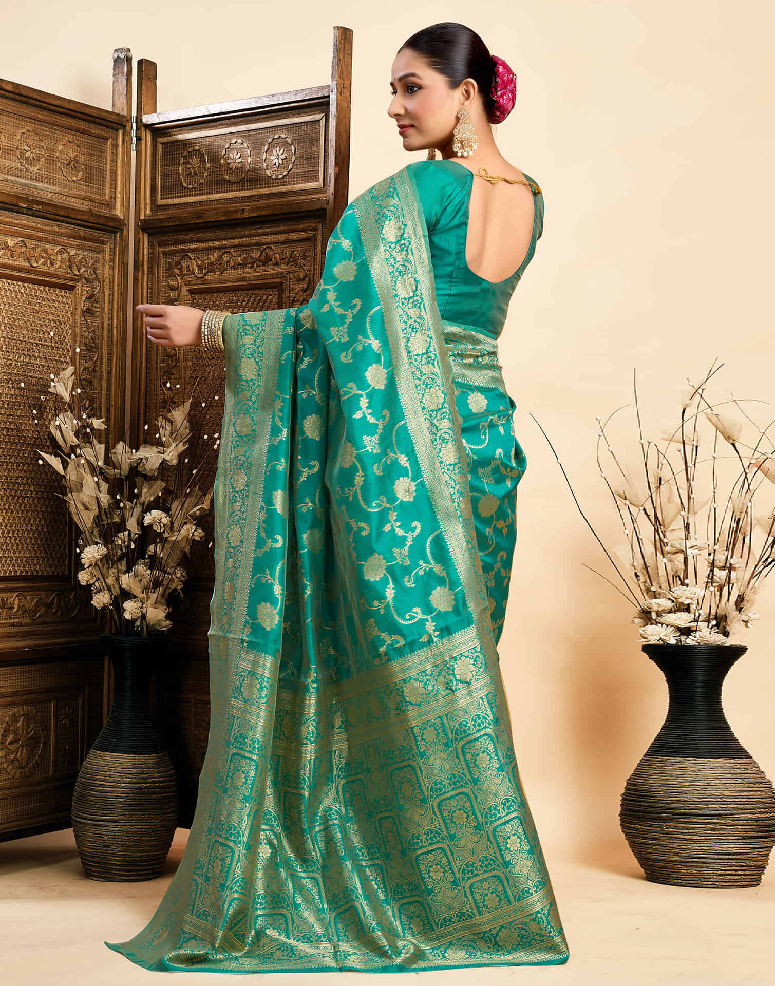 Turquoise Silk Woven Banarasi Saree - Image 5