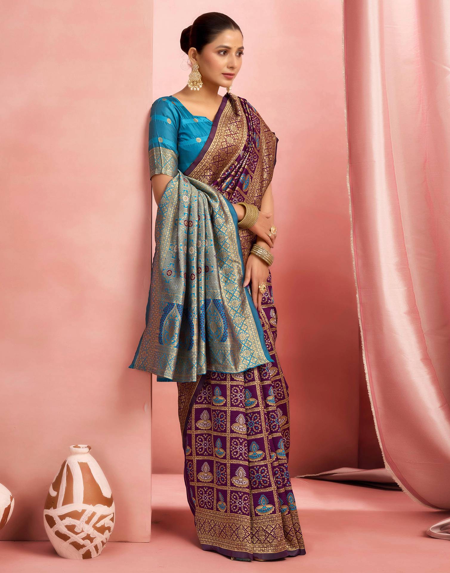 Turquoise Silk Woven Patola Saree - Image 5