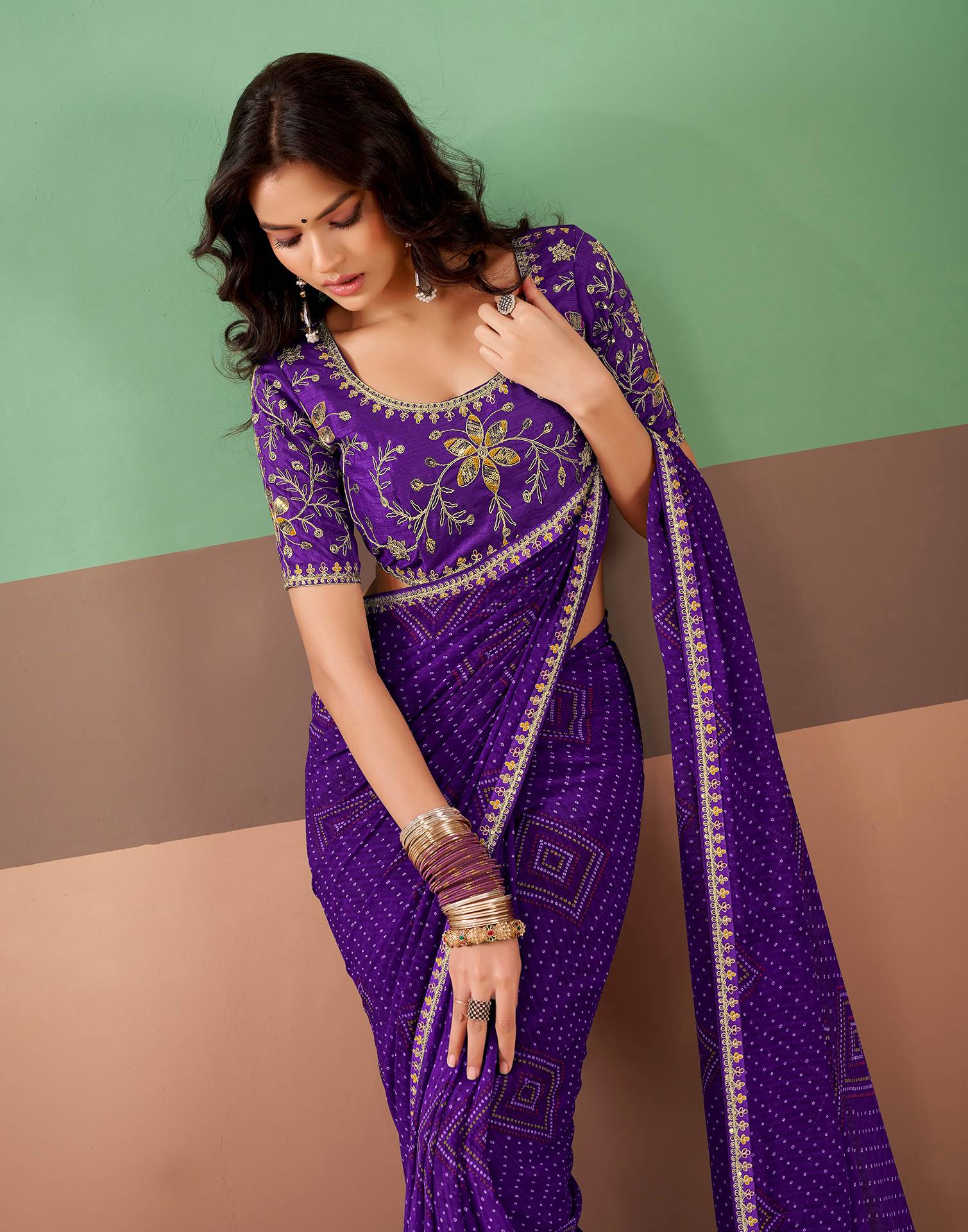 Violet Georgette Printed Bandhani Saree - Image 4