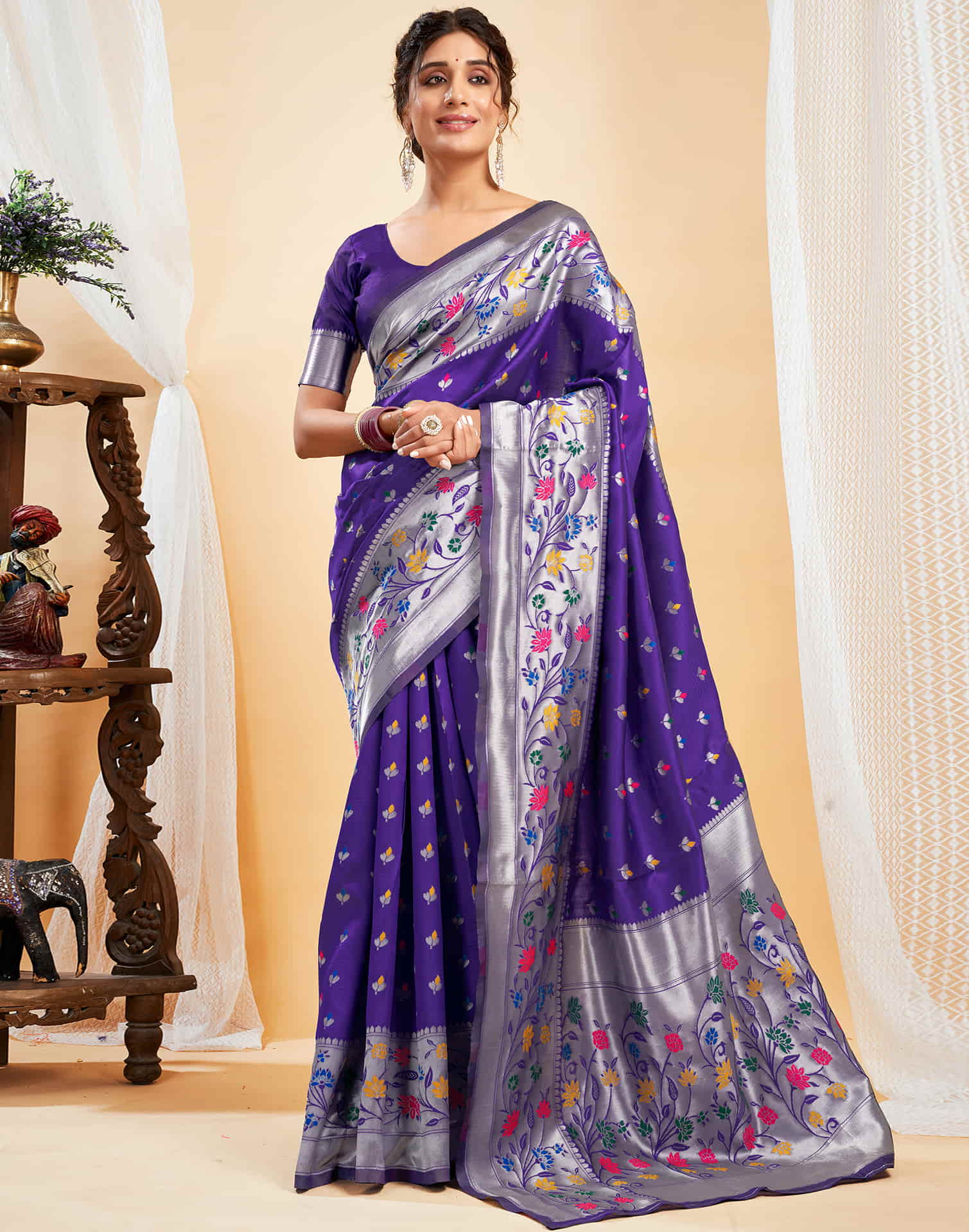 Violet Silk Woven Paithani Saree - Image 6