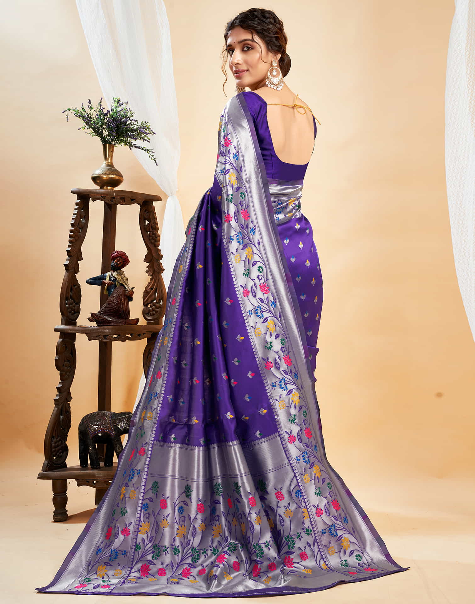 Violet Silk Woven Paithani Saree - Image 8