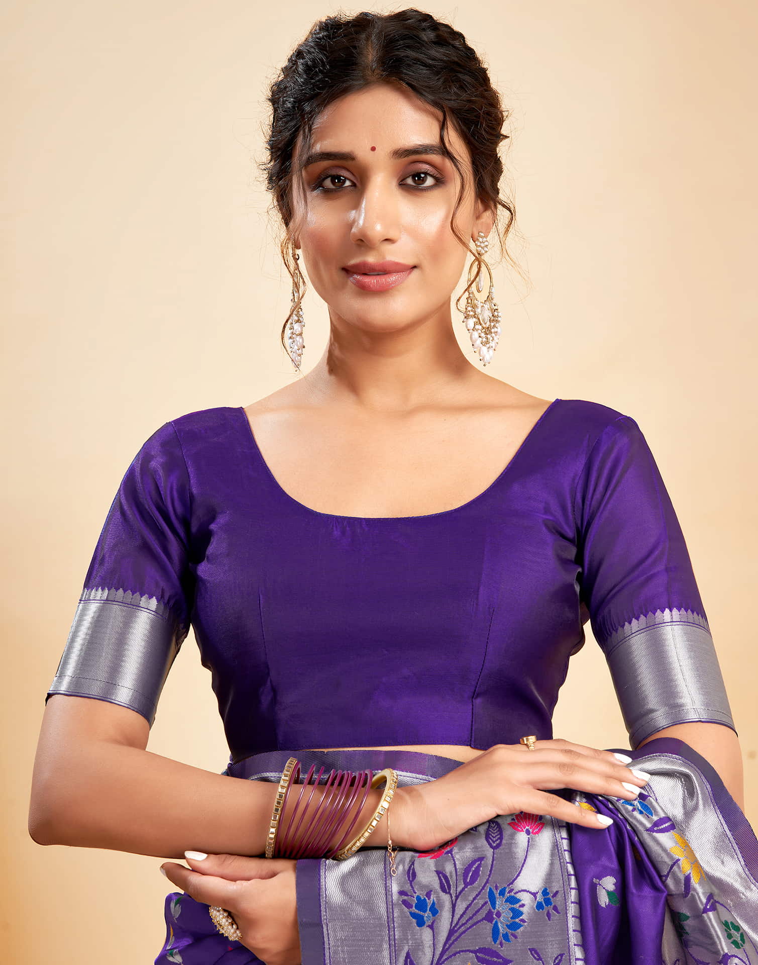 Violet Silk Woven Paithani Saree - Image 9