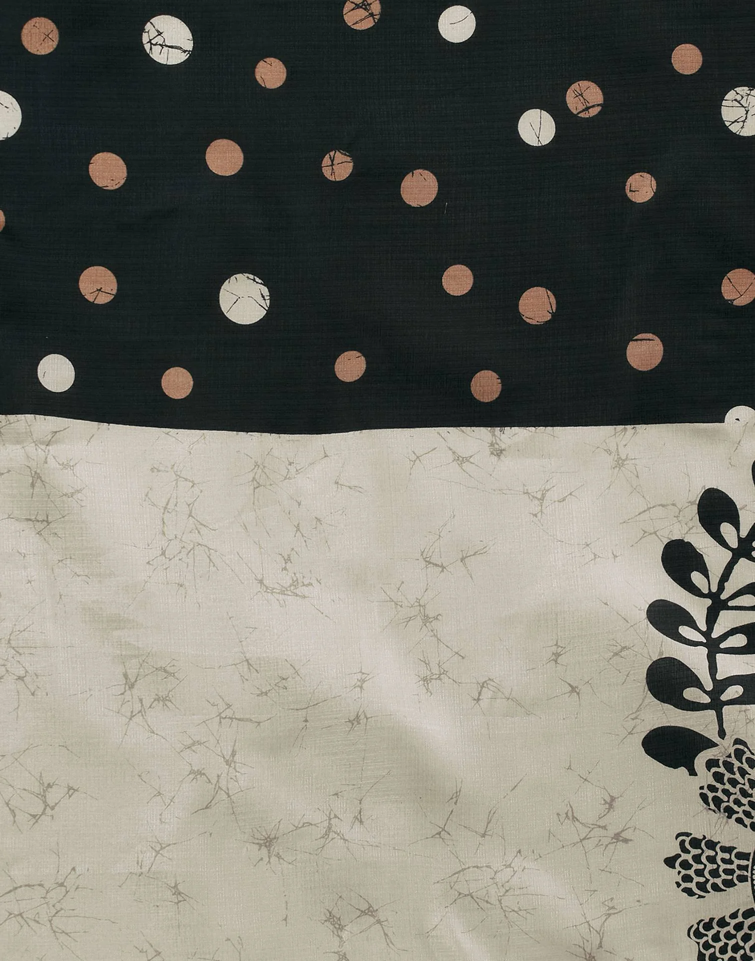 White Cotton Blend Floral Printed Saree - Image 6