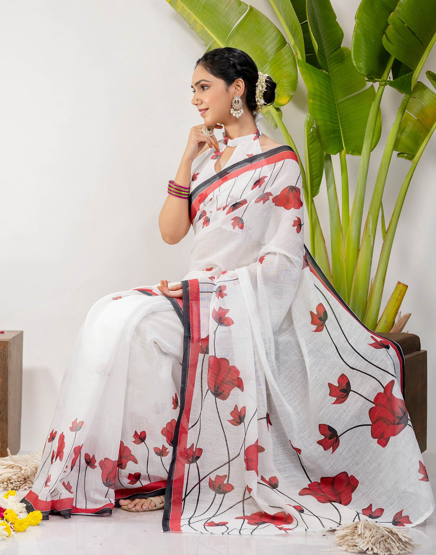 White Cotton Floral Printed Saree - Image 9