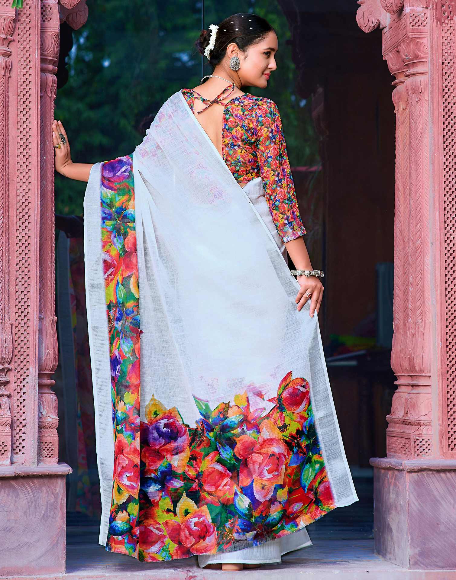 White Cotton Linen Printed Saree - Image 6