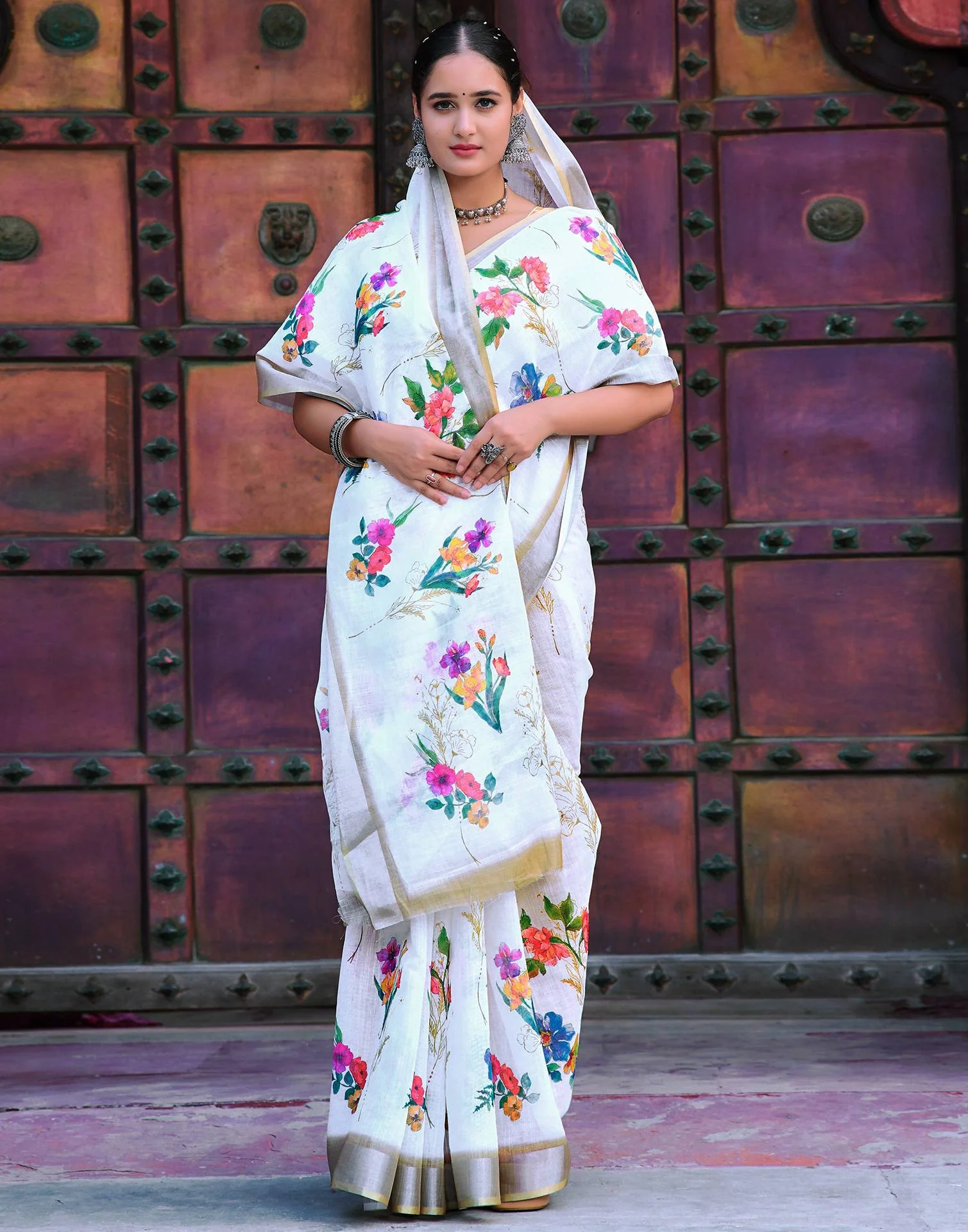 White Cotton Linen Printed Saree - Image 5