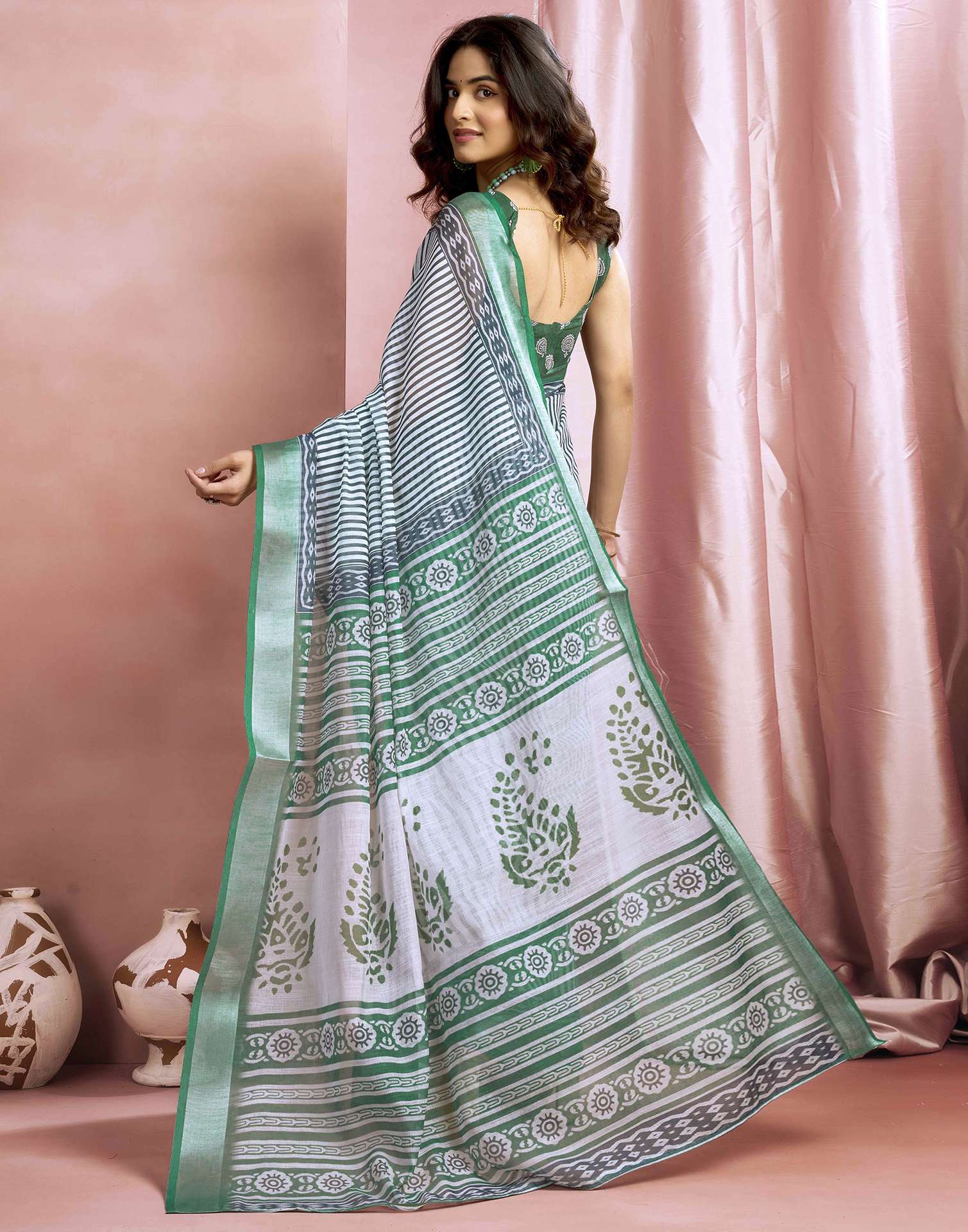 White Cotton Linen Printed Saree - Image 7