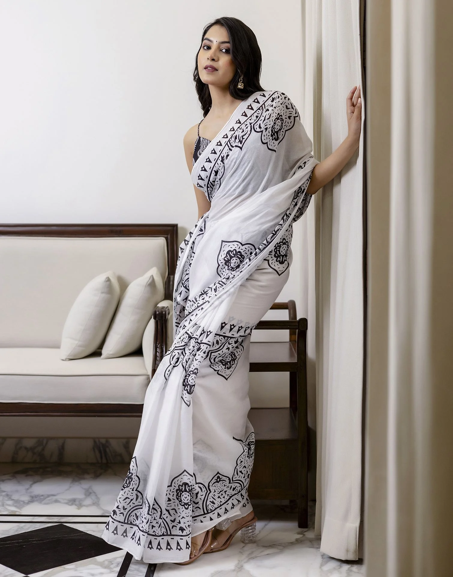 White Cotton Printed Saree - Image 7