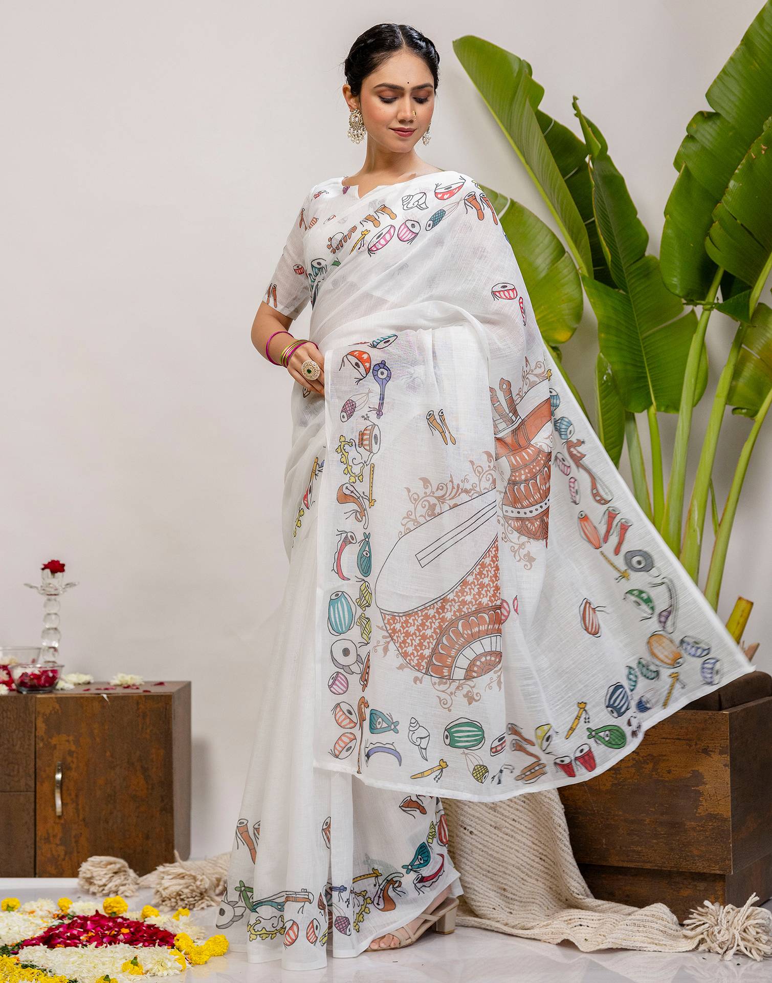 White Cotton Printed Saree - Image 5