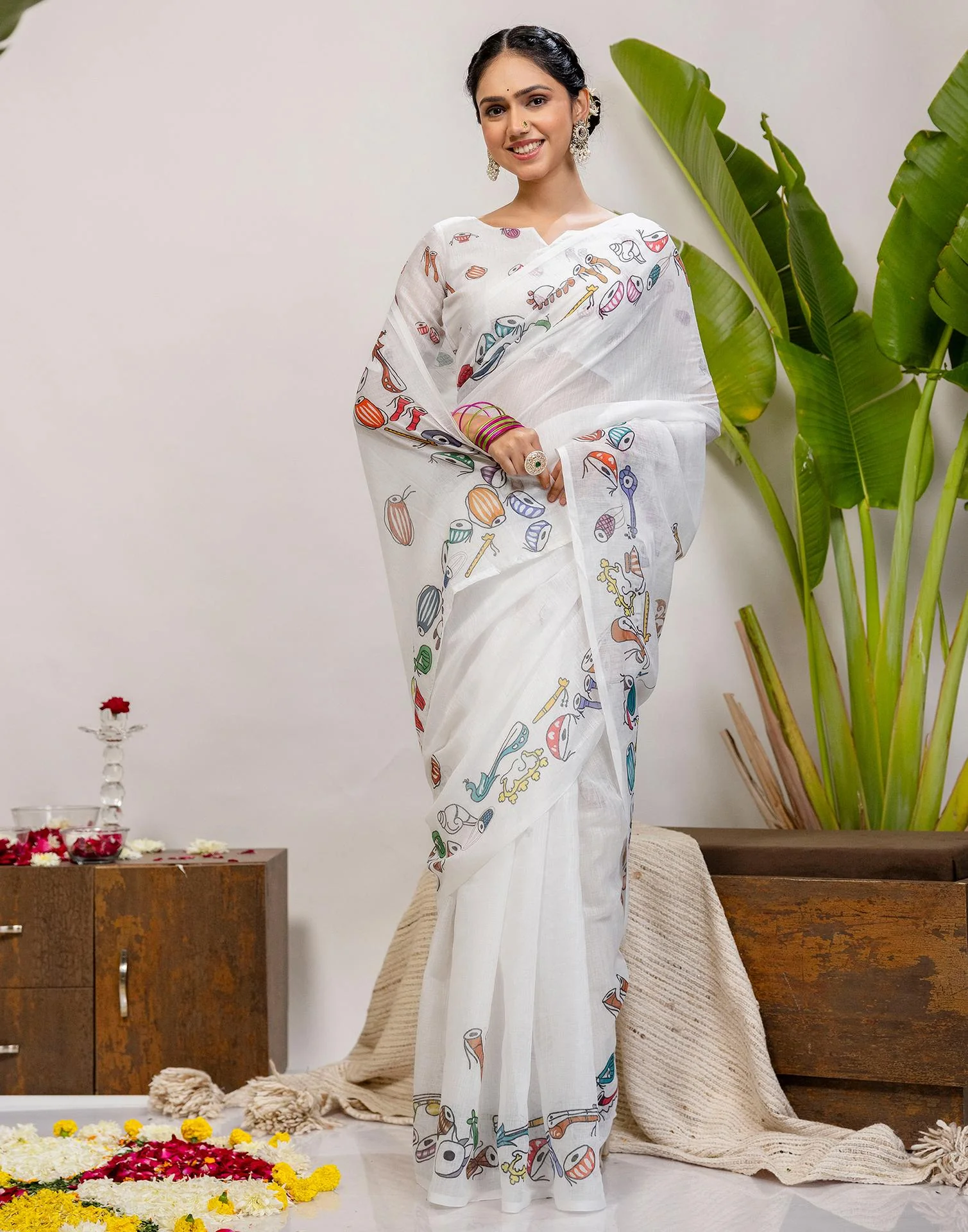 White Cotton Printed Saree - Image 6