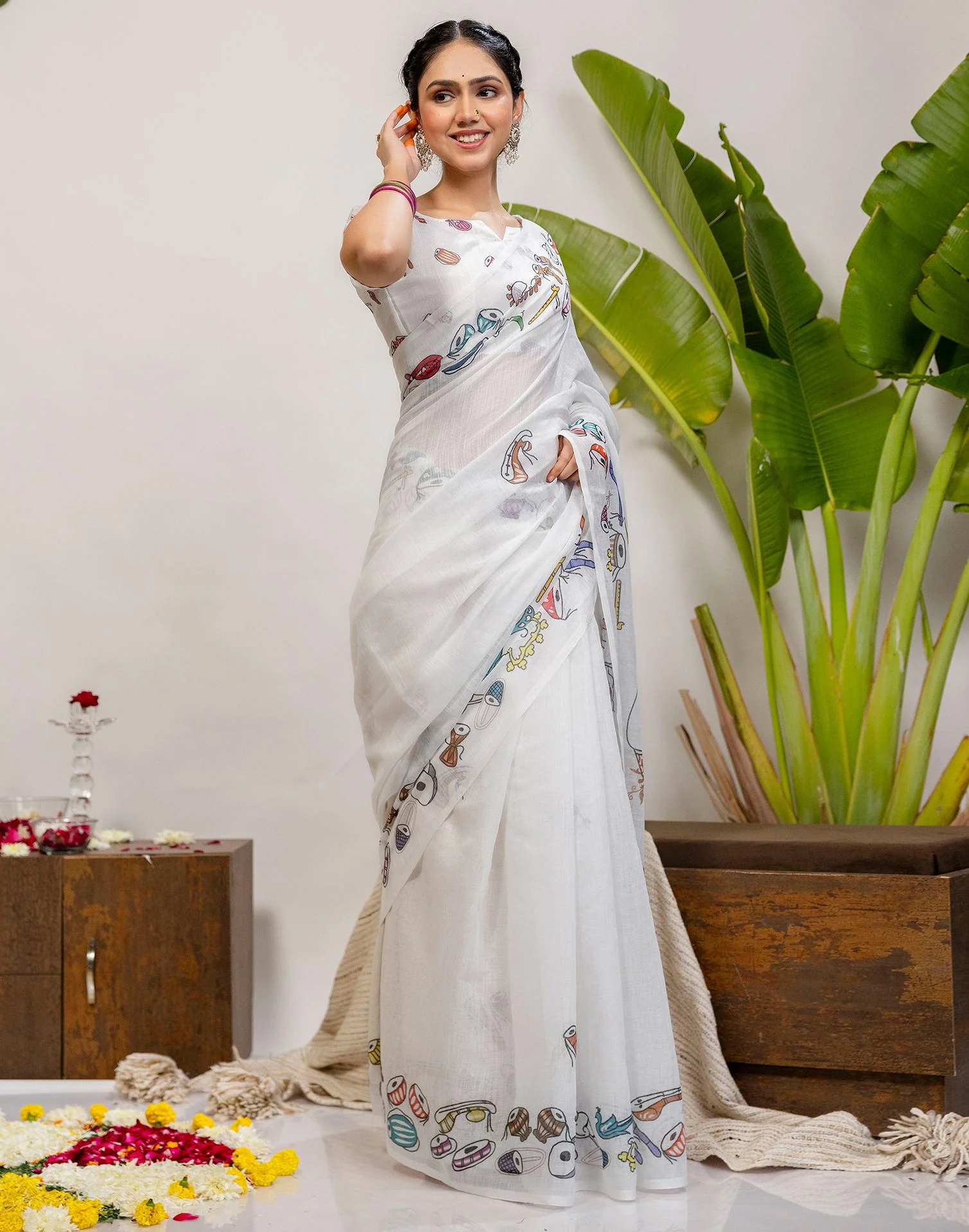 White Cotton Printed Saree - Image 8