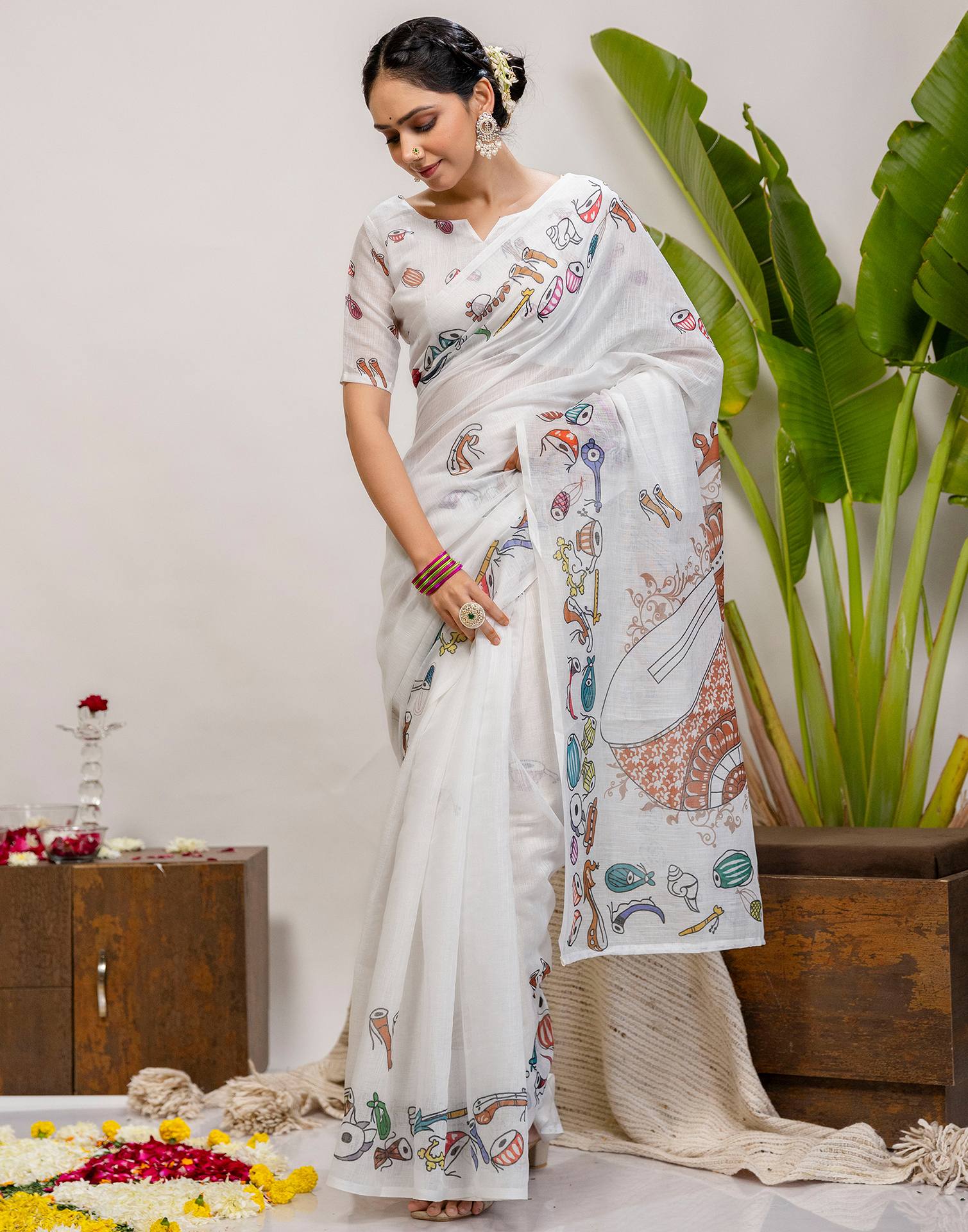 White Cotton Printed Saree - Image 9