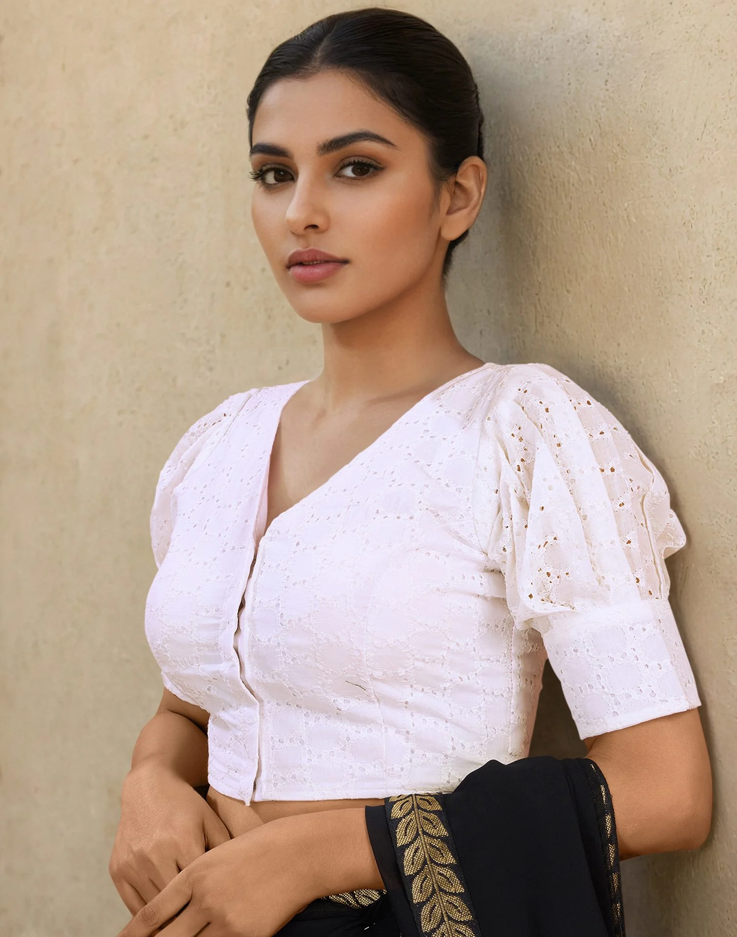 White Cotton Shifali Work Plain Blouse - Image 5