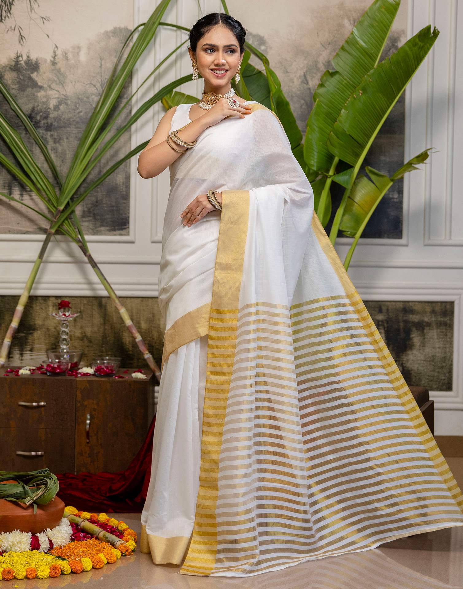 White Cotton Zari Stripe Kanjivaram Saree - Image 5