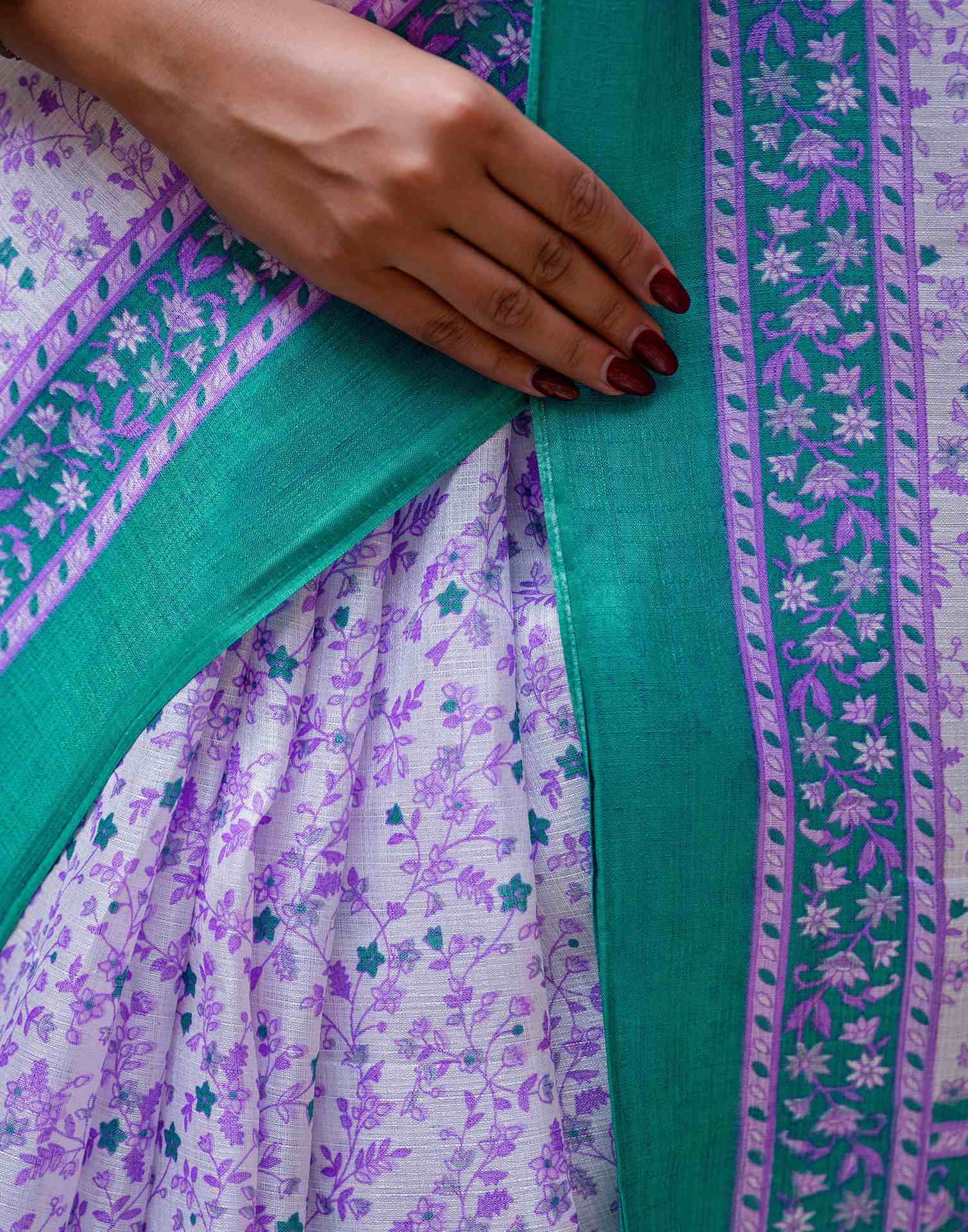 White Khadi Printed Saree - Image 11