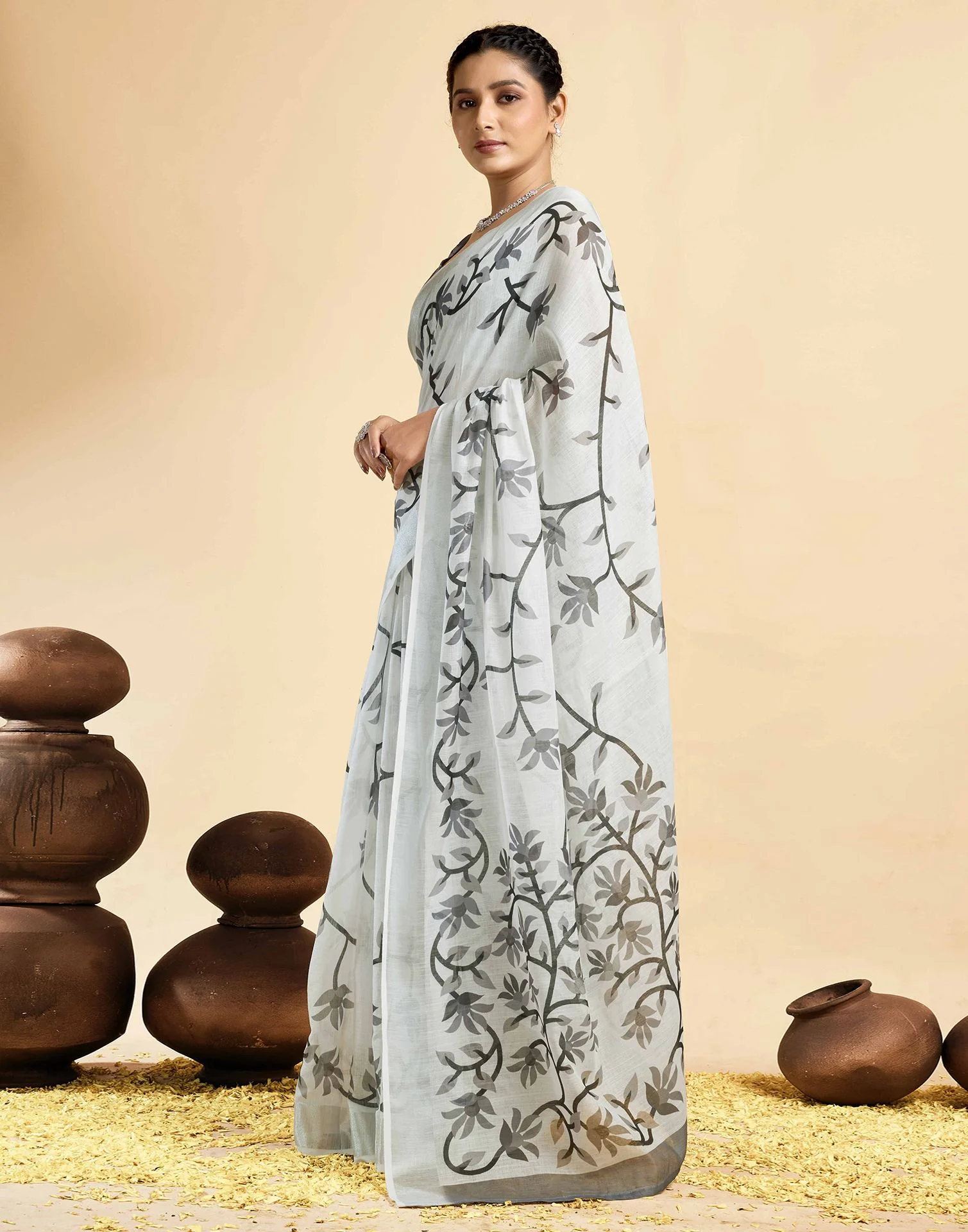 White Linen Floral Printed Saree - Image 4