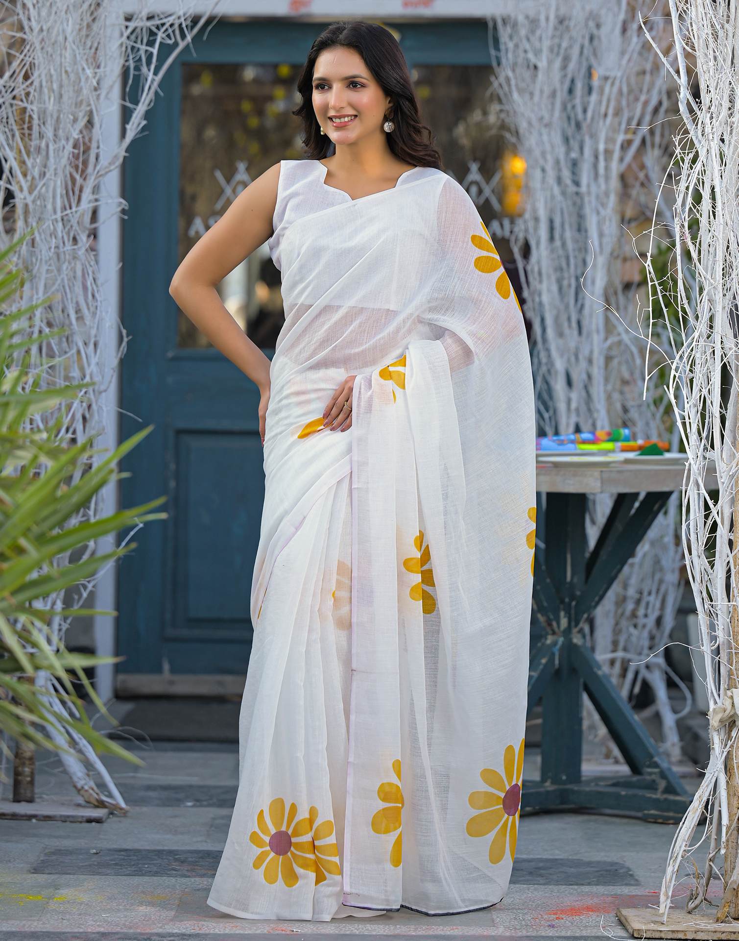 White Linen Floral Printed Saree - Image 2