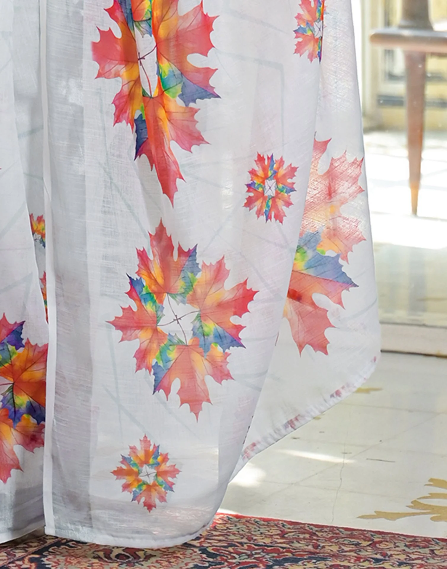 White Linen Floral Printed Saree - Image 9