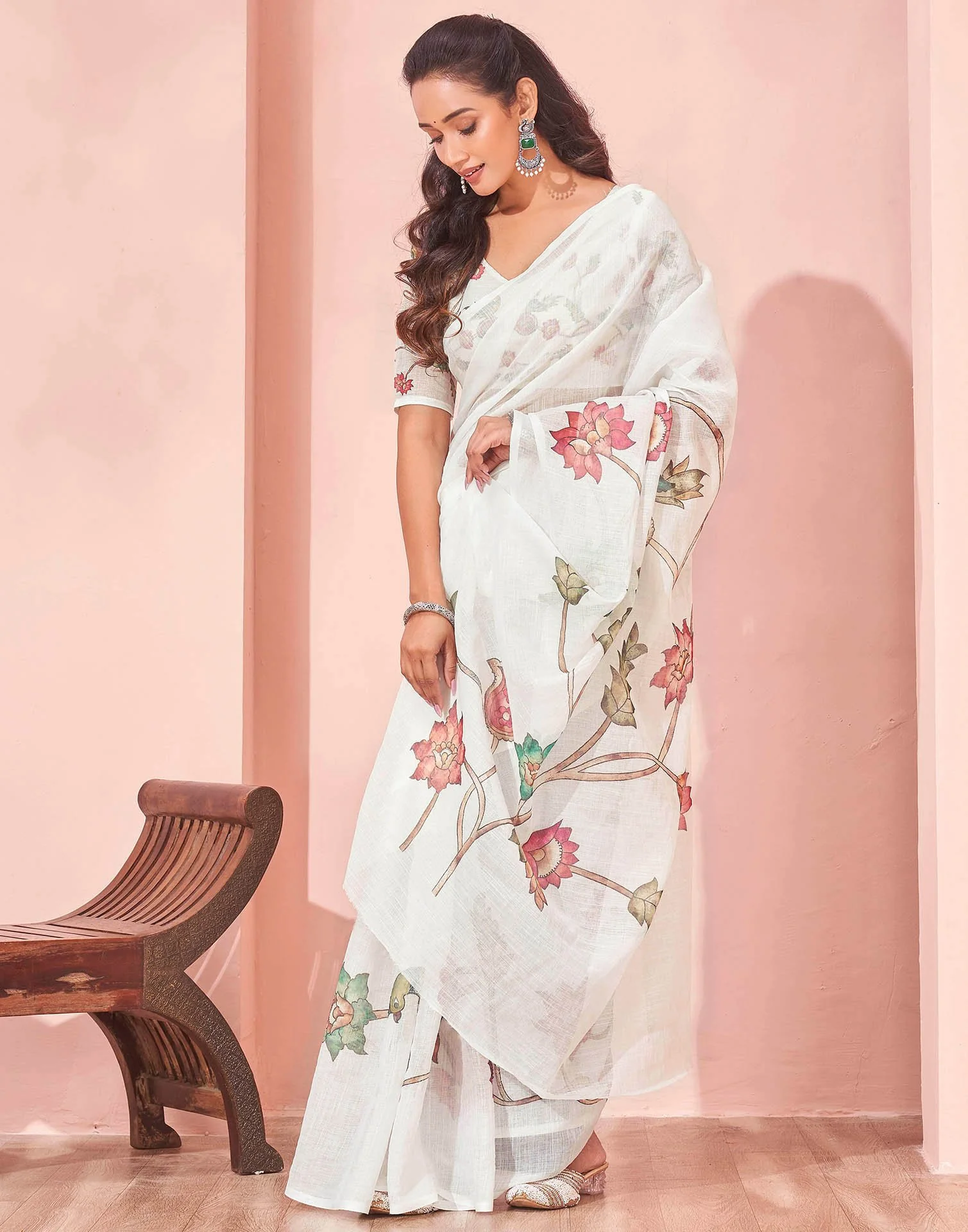 White Linen Floral Printed Saree - Image 6