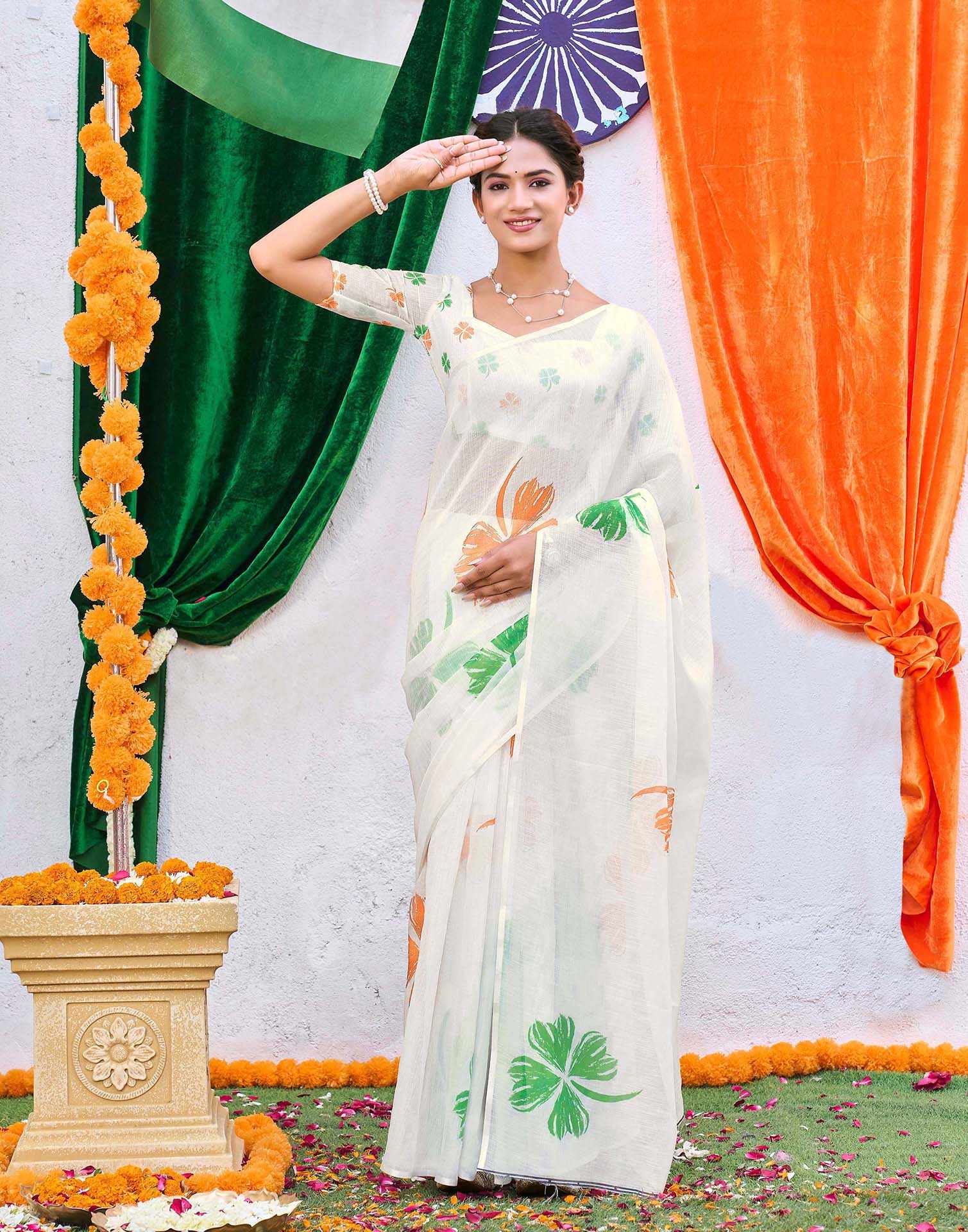 White Linen Printed Saree - Image 6