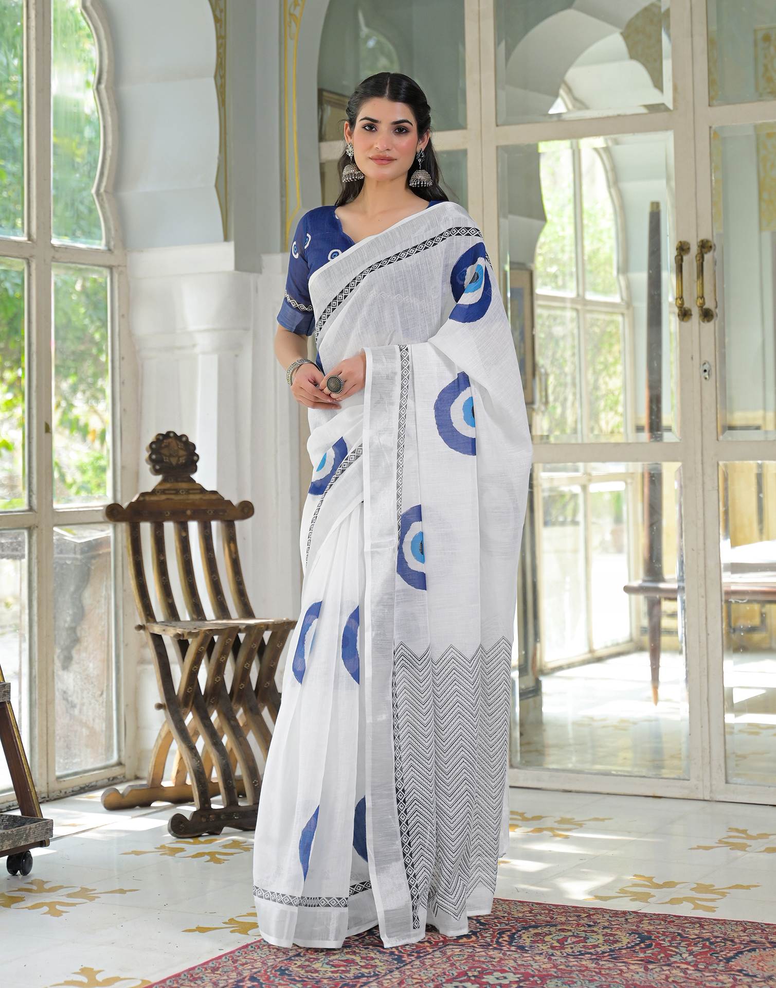 White Linen Printed Saree - Image 2