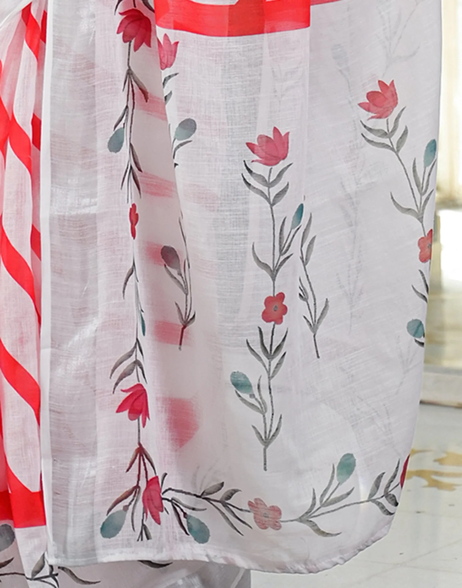 White Linen Printed Saree - Image 10