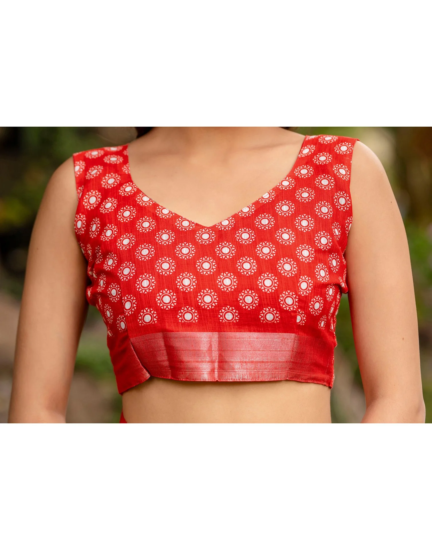 White Linen Printed Saree - Image 15