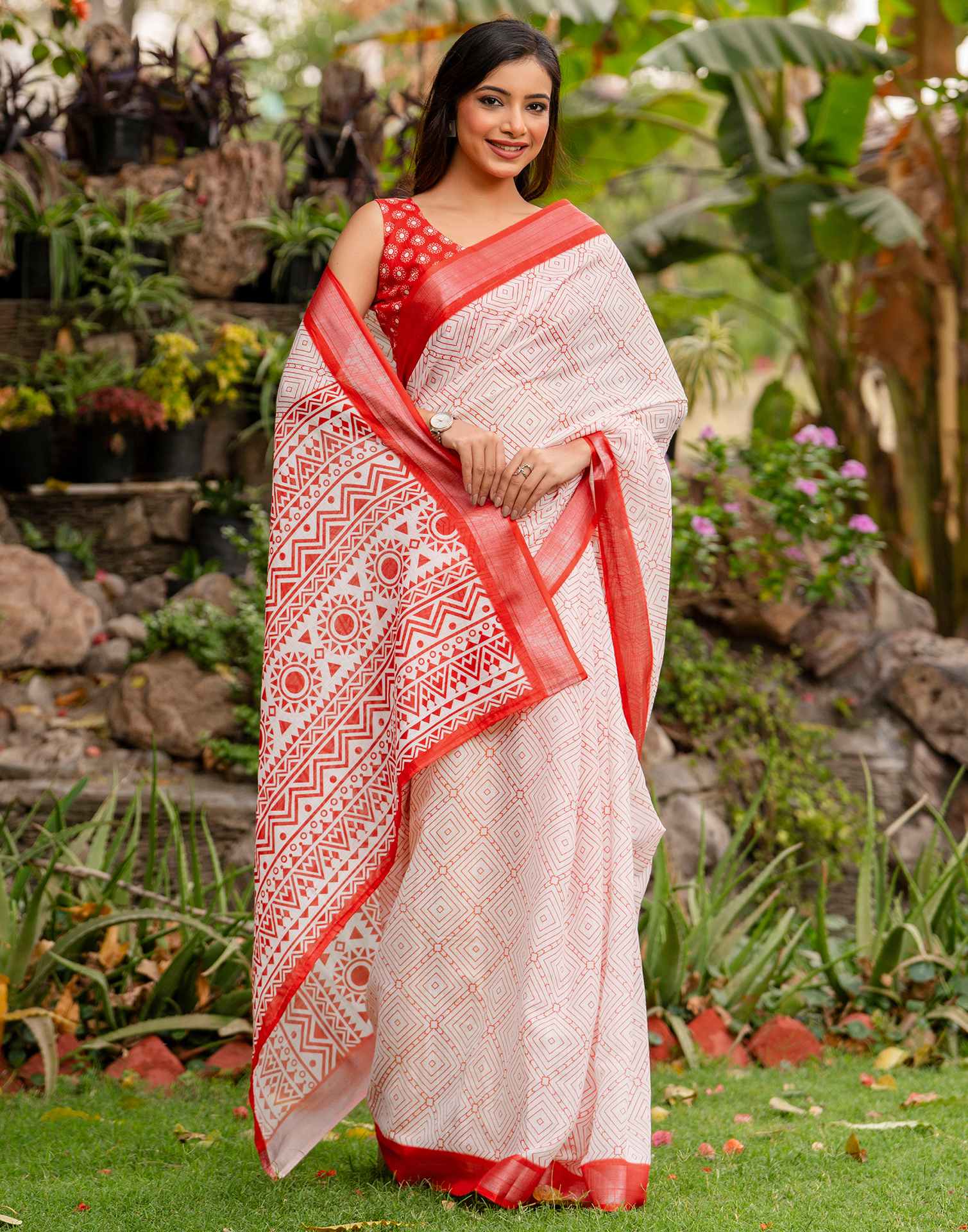 White Linen Printed Saree - Image 7