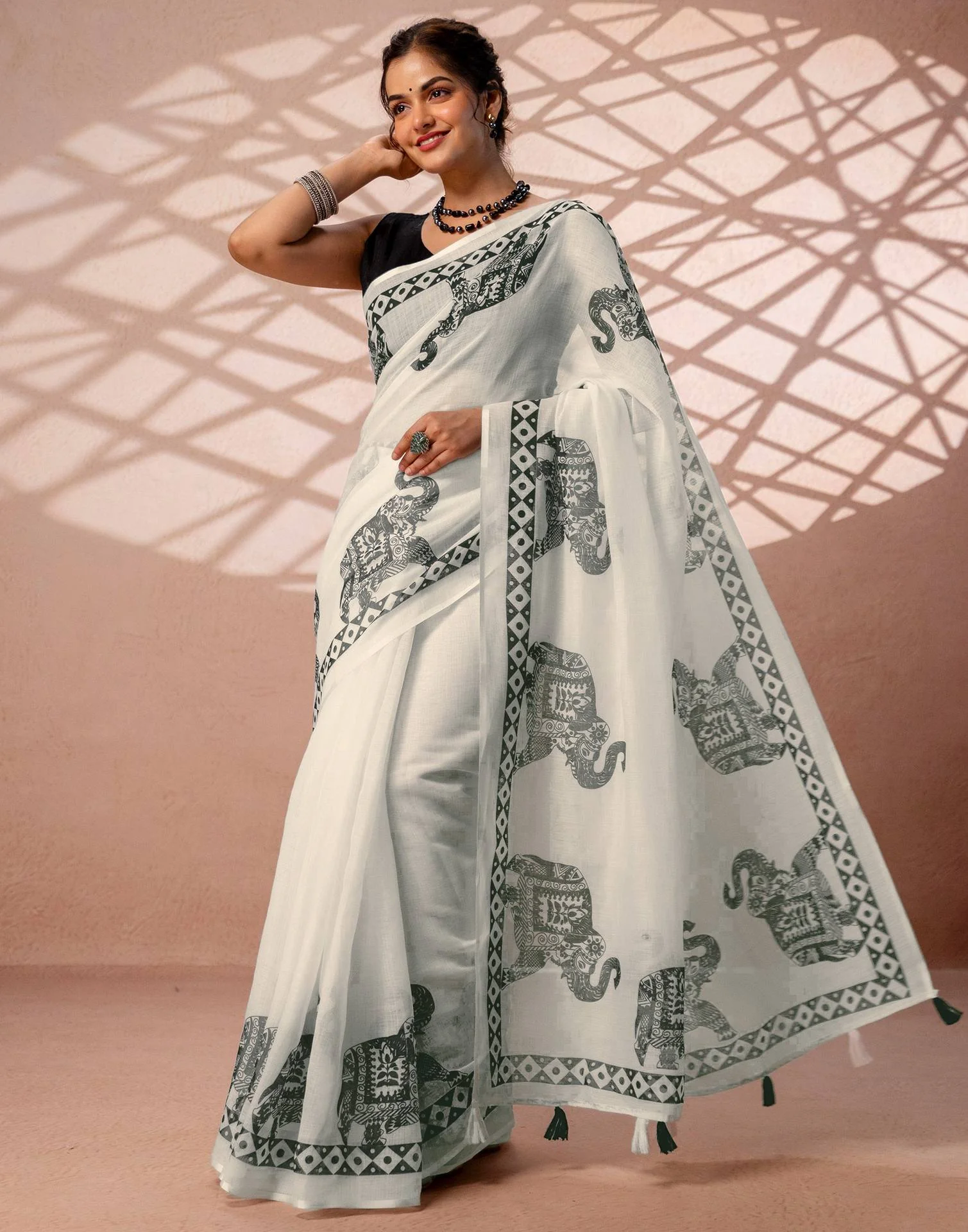 White Linen Printed Saree - Image 6
