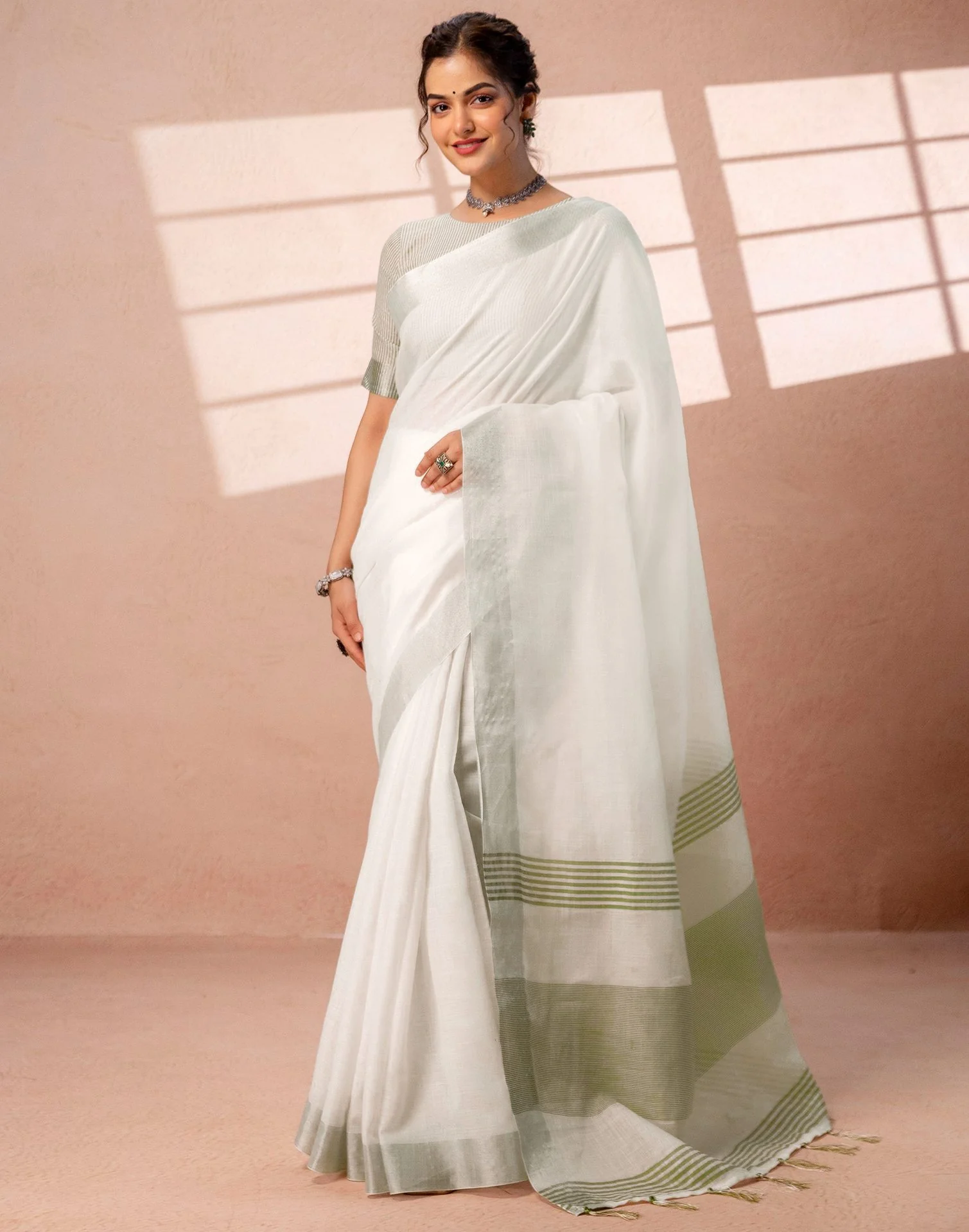 White Linen Woven Border Saree - Image 2