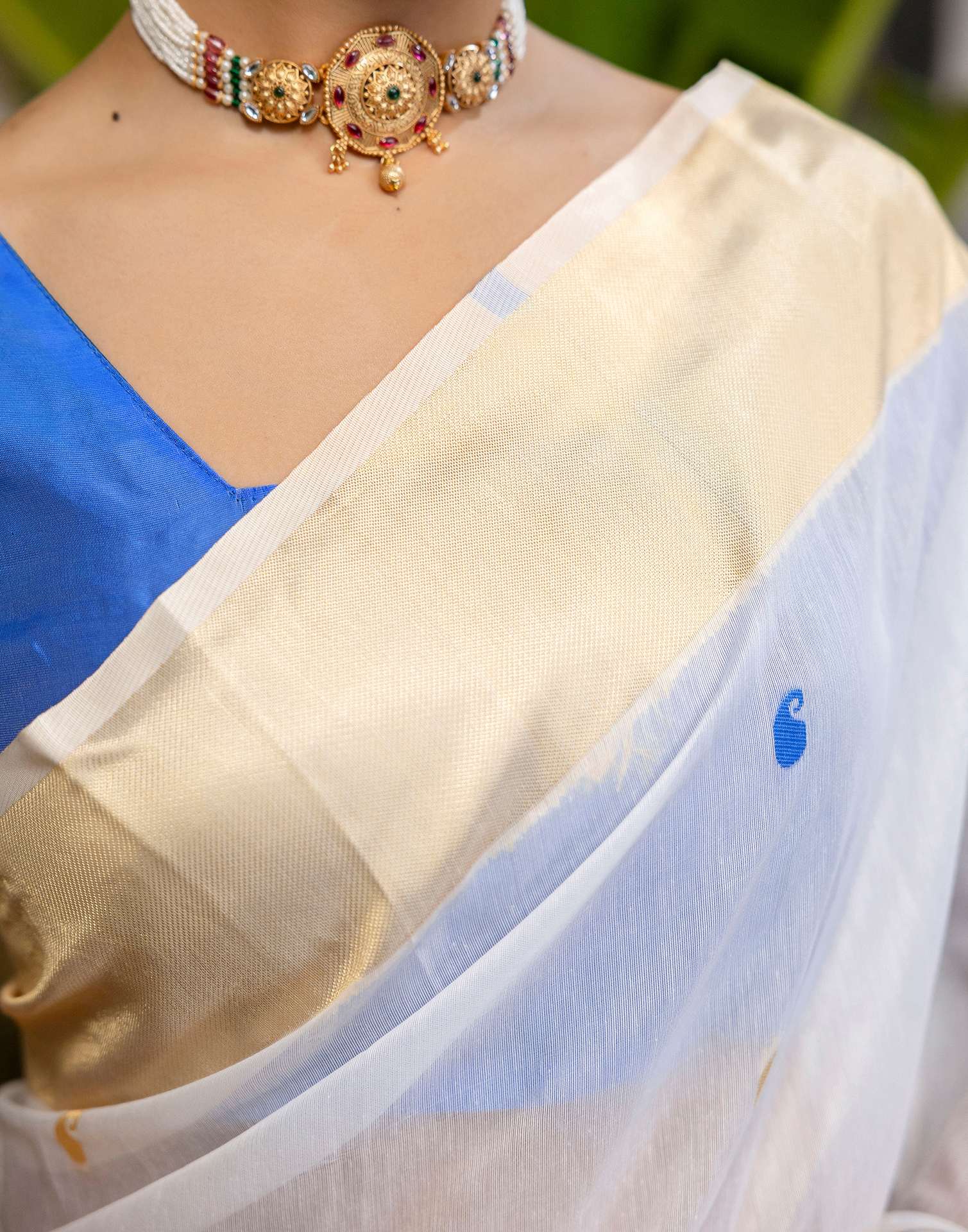 White Linen Woven Saree - Image 11