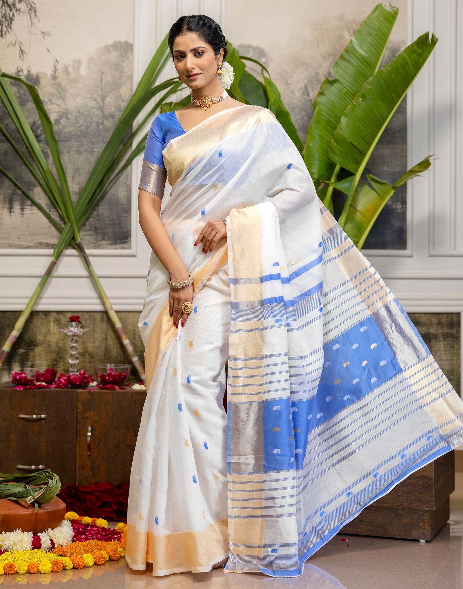 White Linen Woven Saree - Image 5