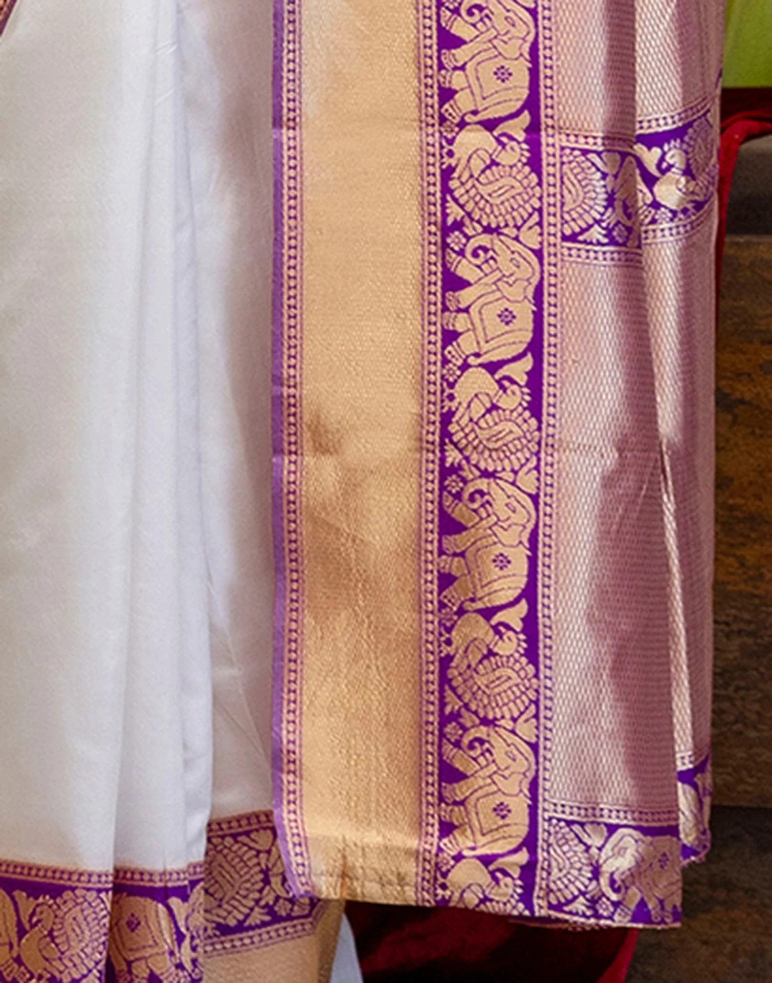 White Silk Woven Kanjivaram Saree - Image 10