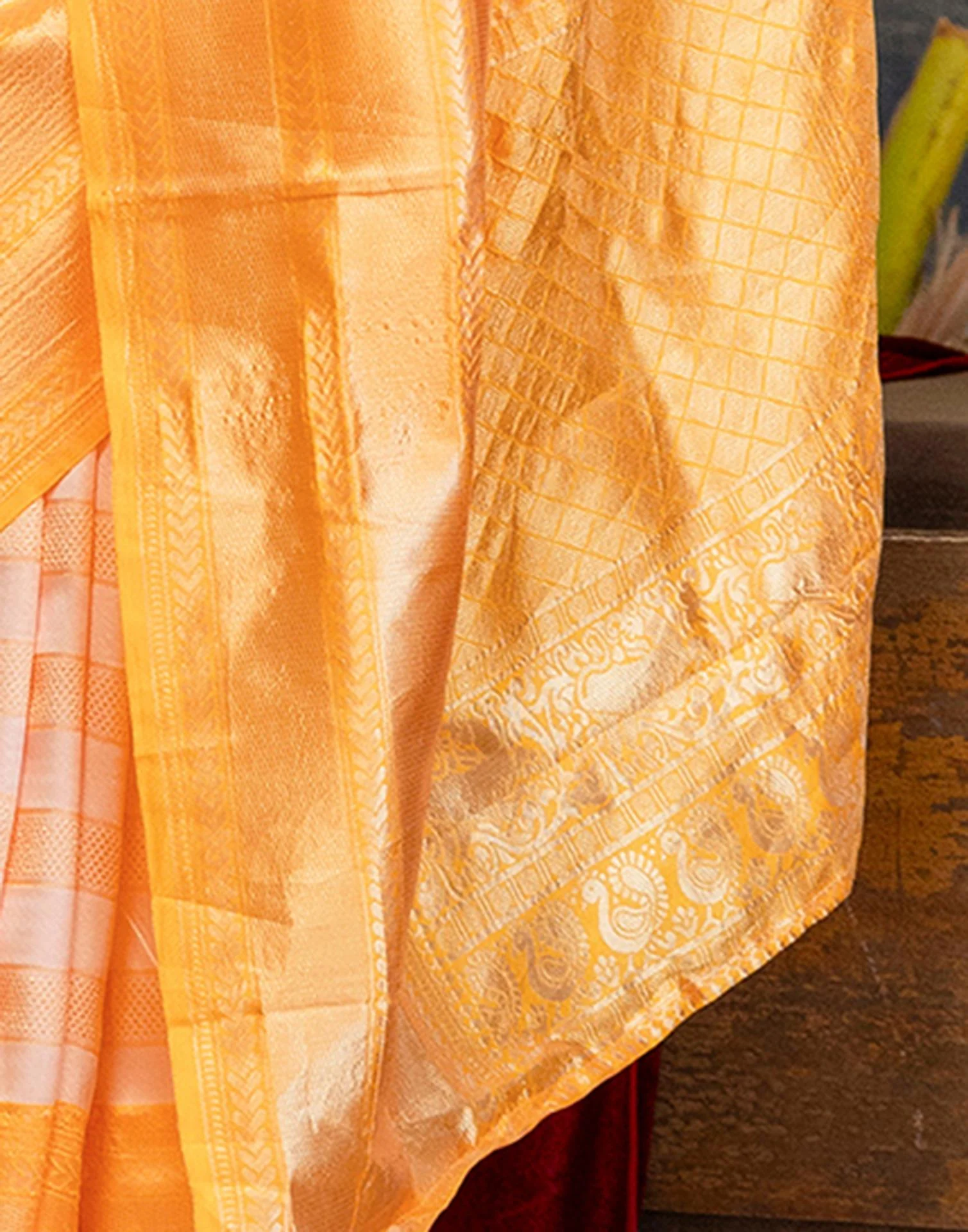 White Silk Woven Kanjivaram Saree - Image 10