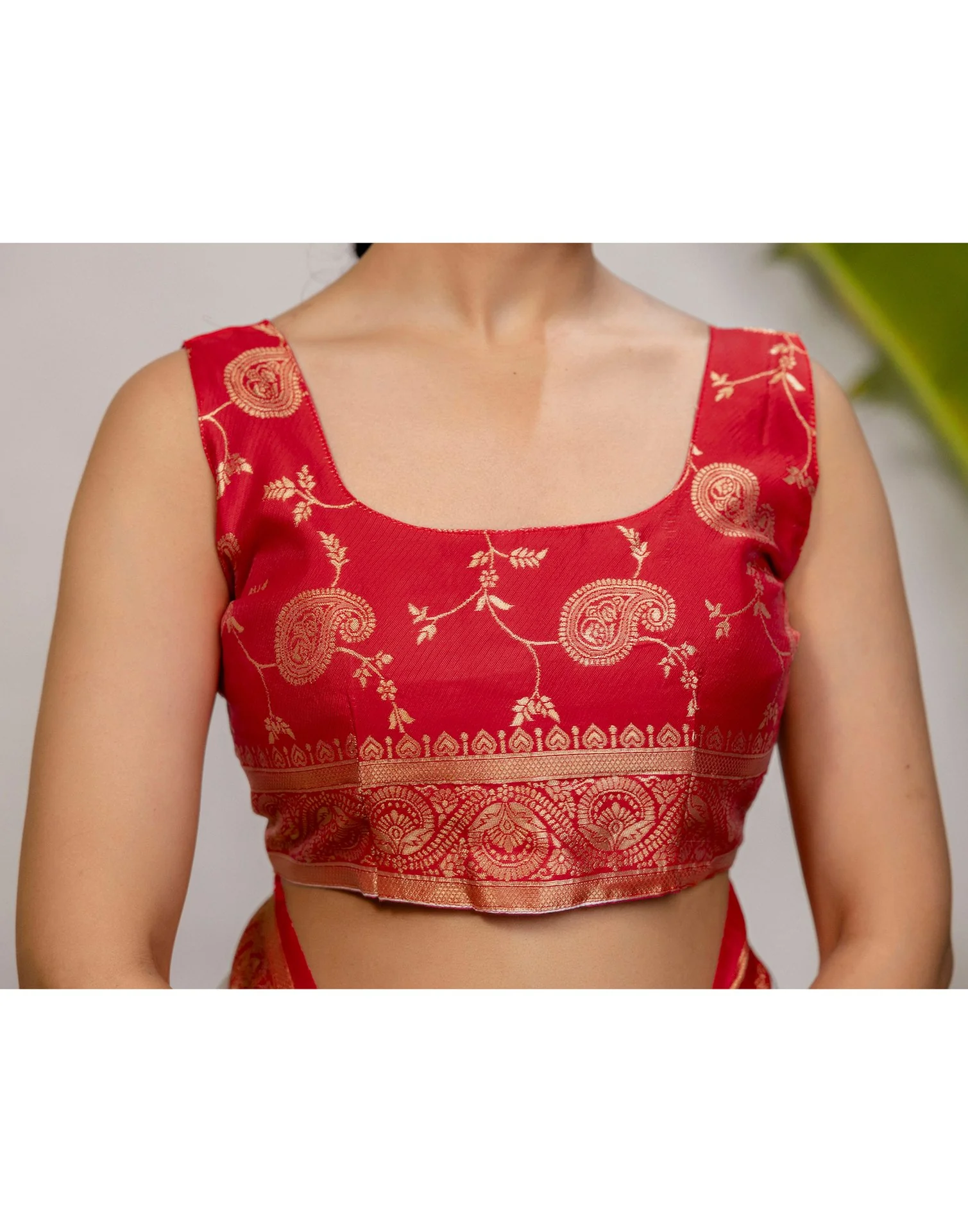 White Silk Woven Kanjivaram Saree - Image 11