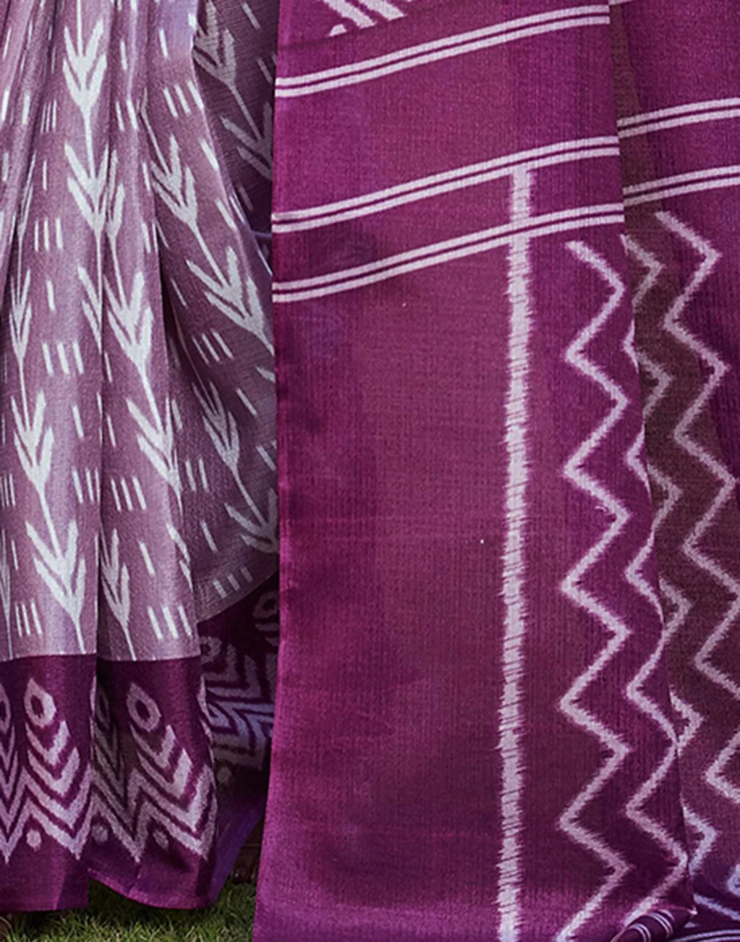 Wine Cotton Blend Ikkat Printed Saree - Image 9