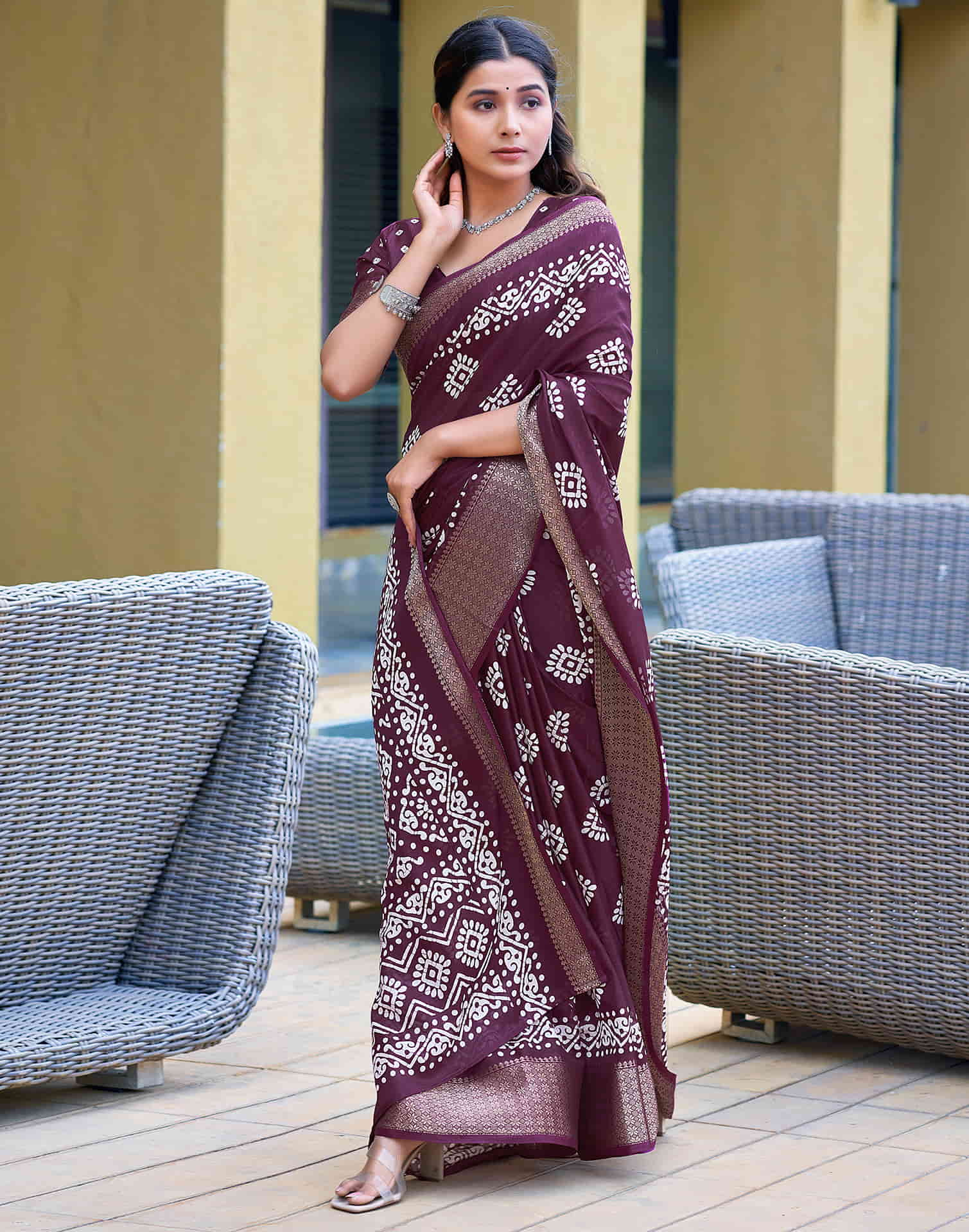 Wine Cotton Blend Printed Saree - Image 9