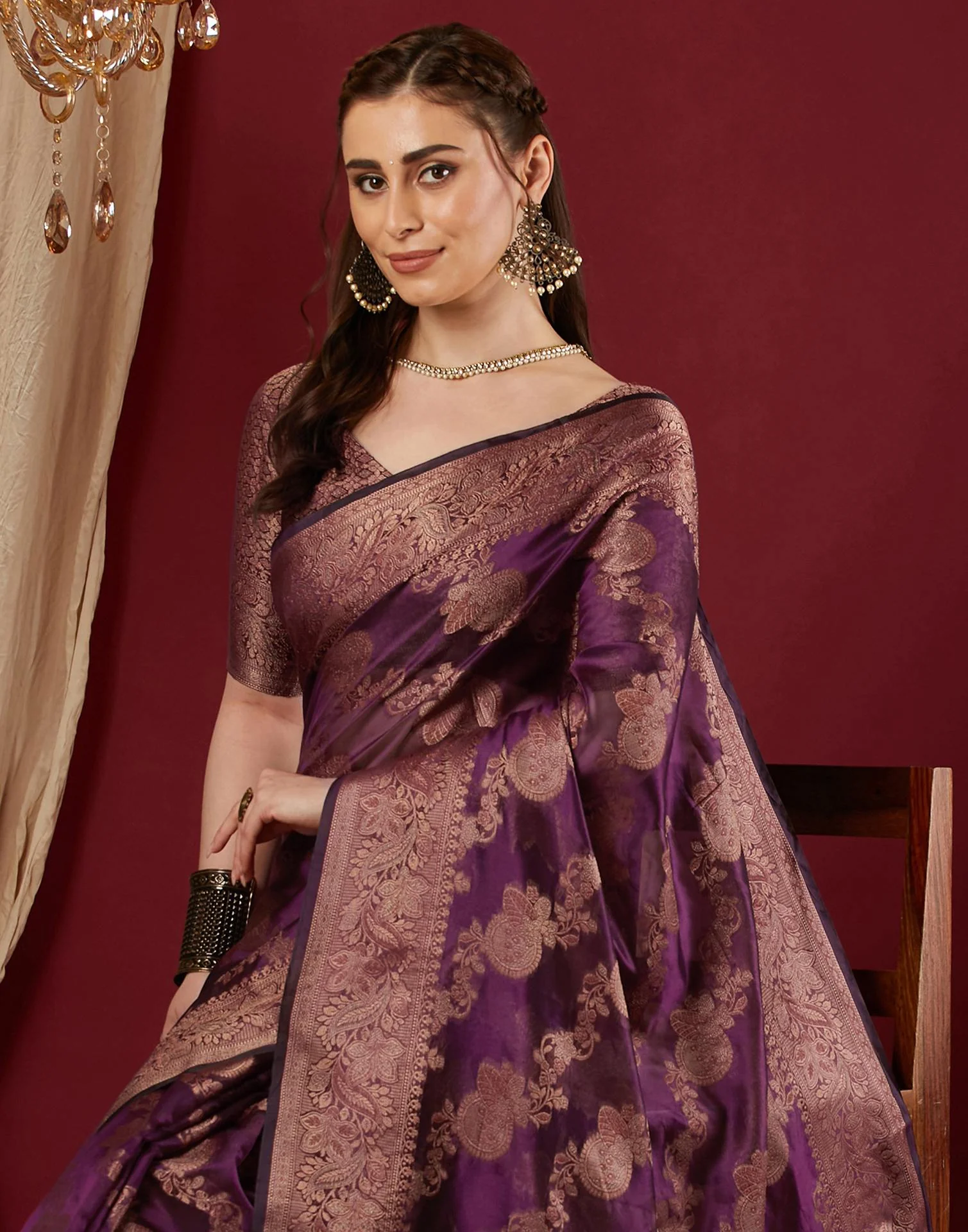 Wine Organza Woven Banarasi Saree - Image 4