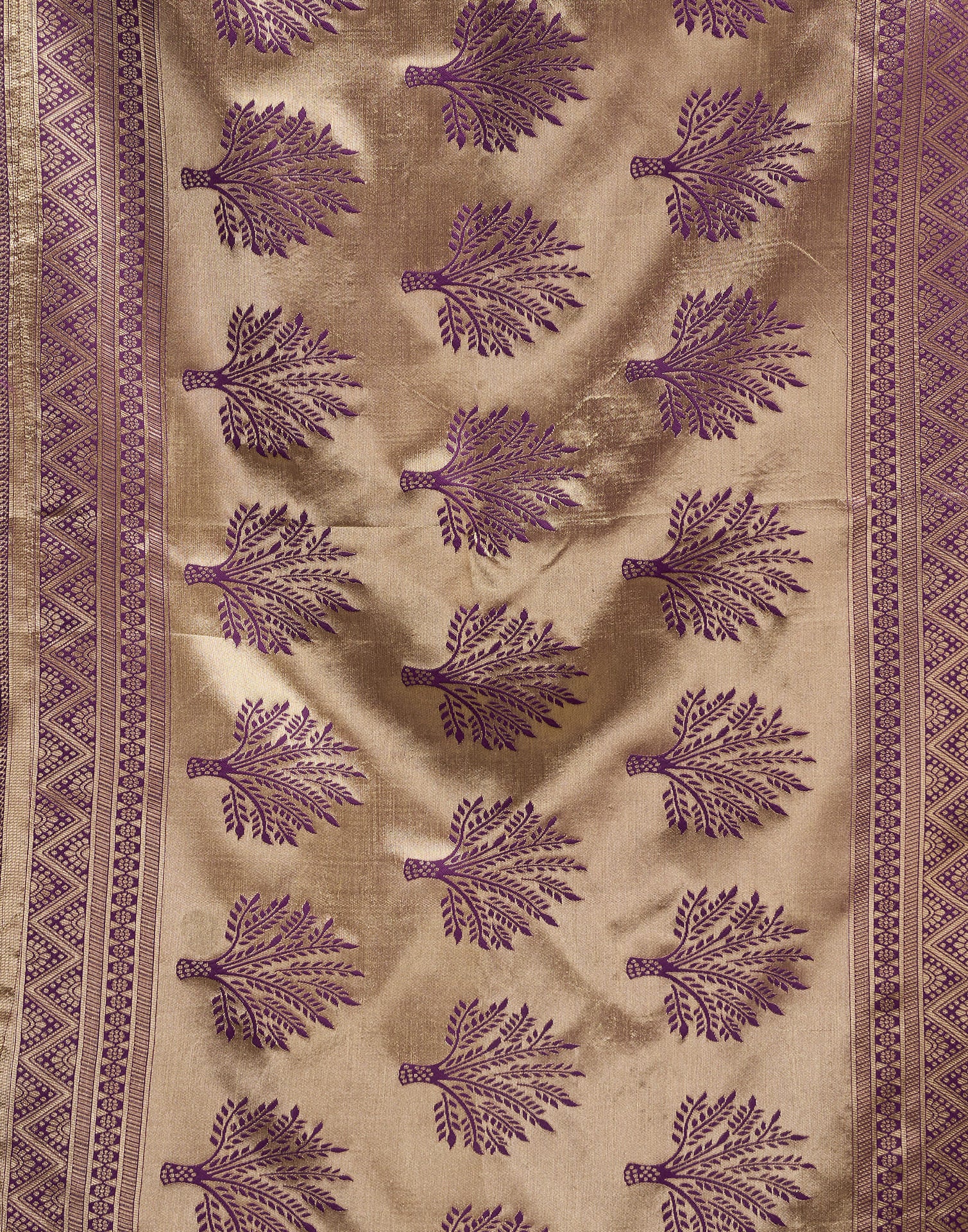 Purple Silk Blend Woven Banarasi Saree - Image 9