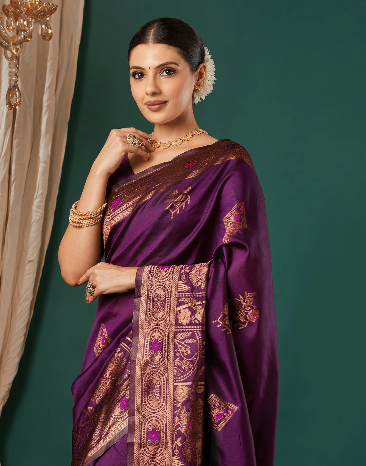 Wine Silk Woven Banarasi Saree - Image 2