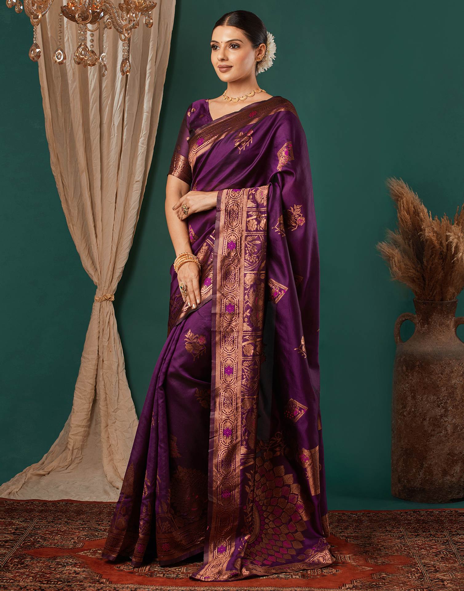 Wine Silk Woven Banarasi Saree - Image 4