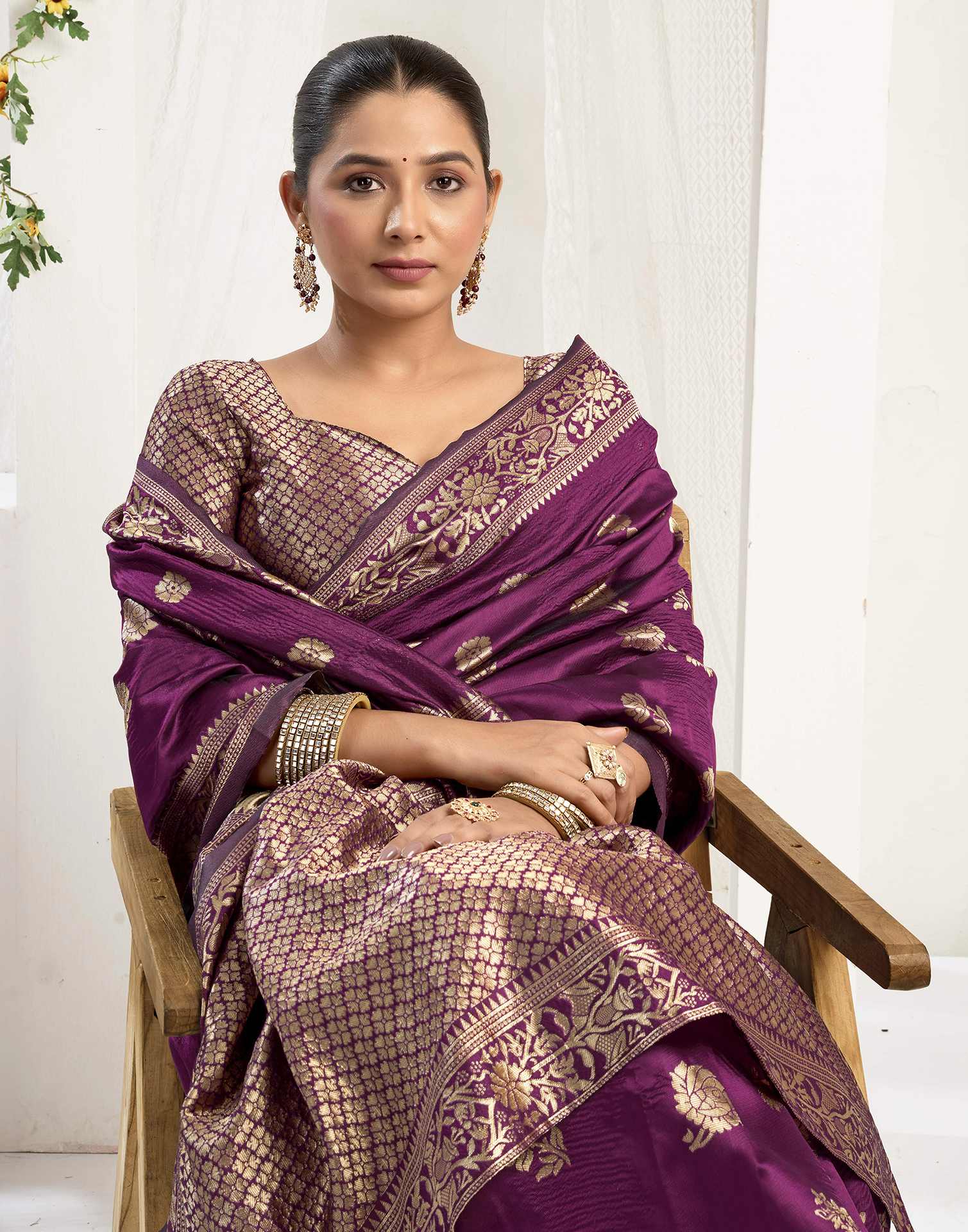 Wine Silk Woven Banarasi Saree - Image 2