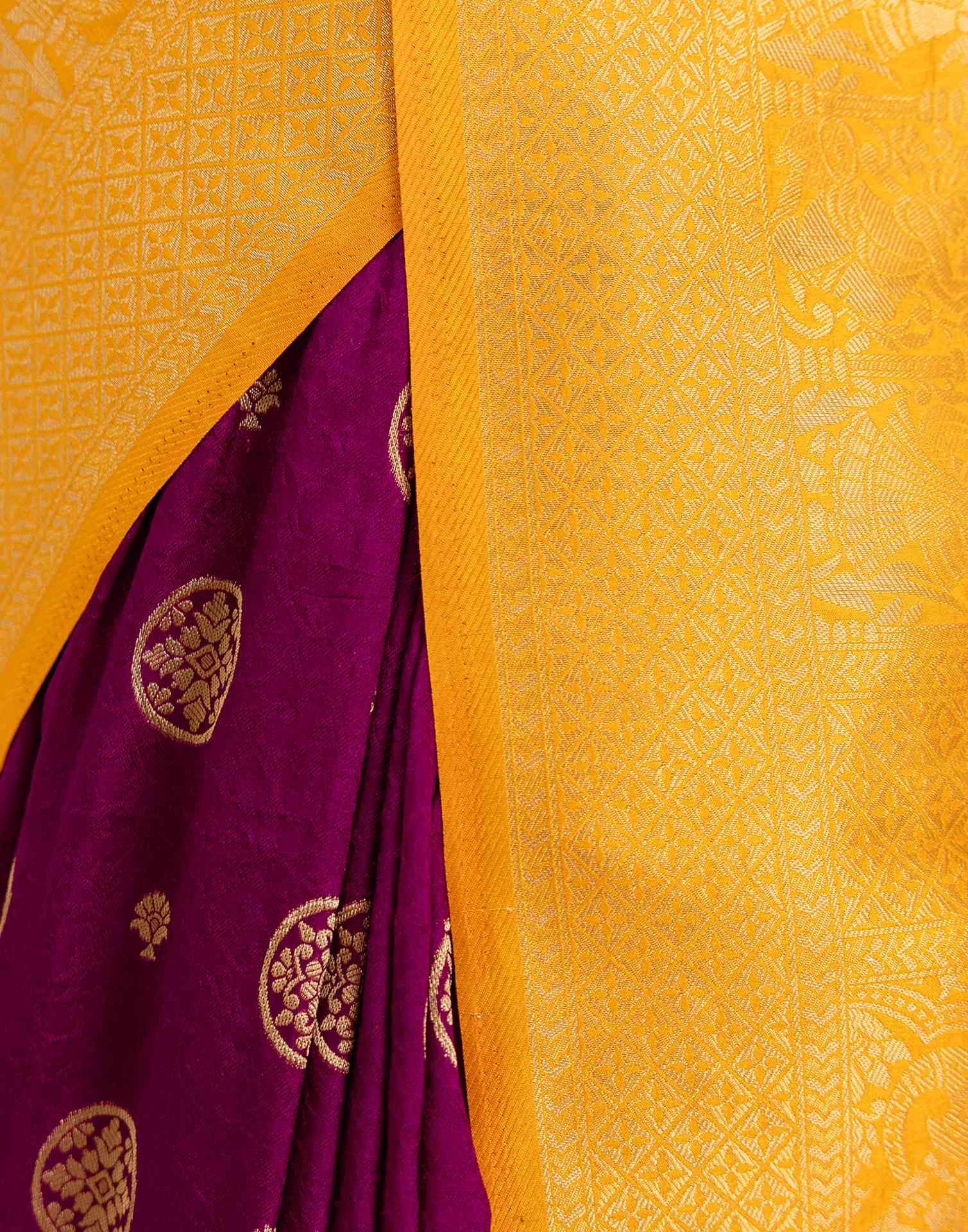 Wine Silk Woven Kanjivaram Saree - Image 10
