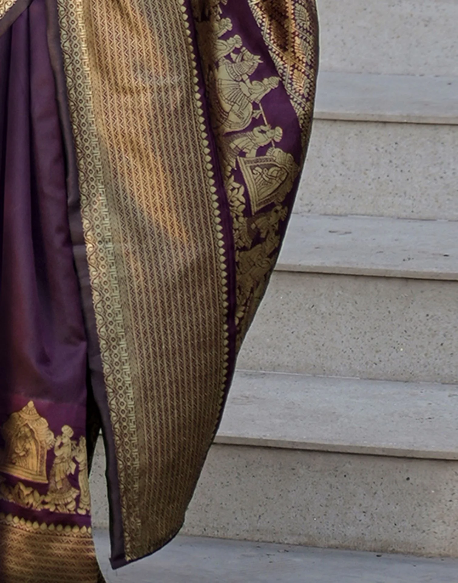 Wine Silk Woven Kanjivaram Saree - Image 8